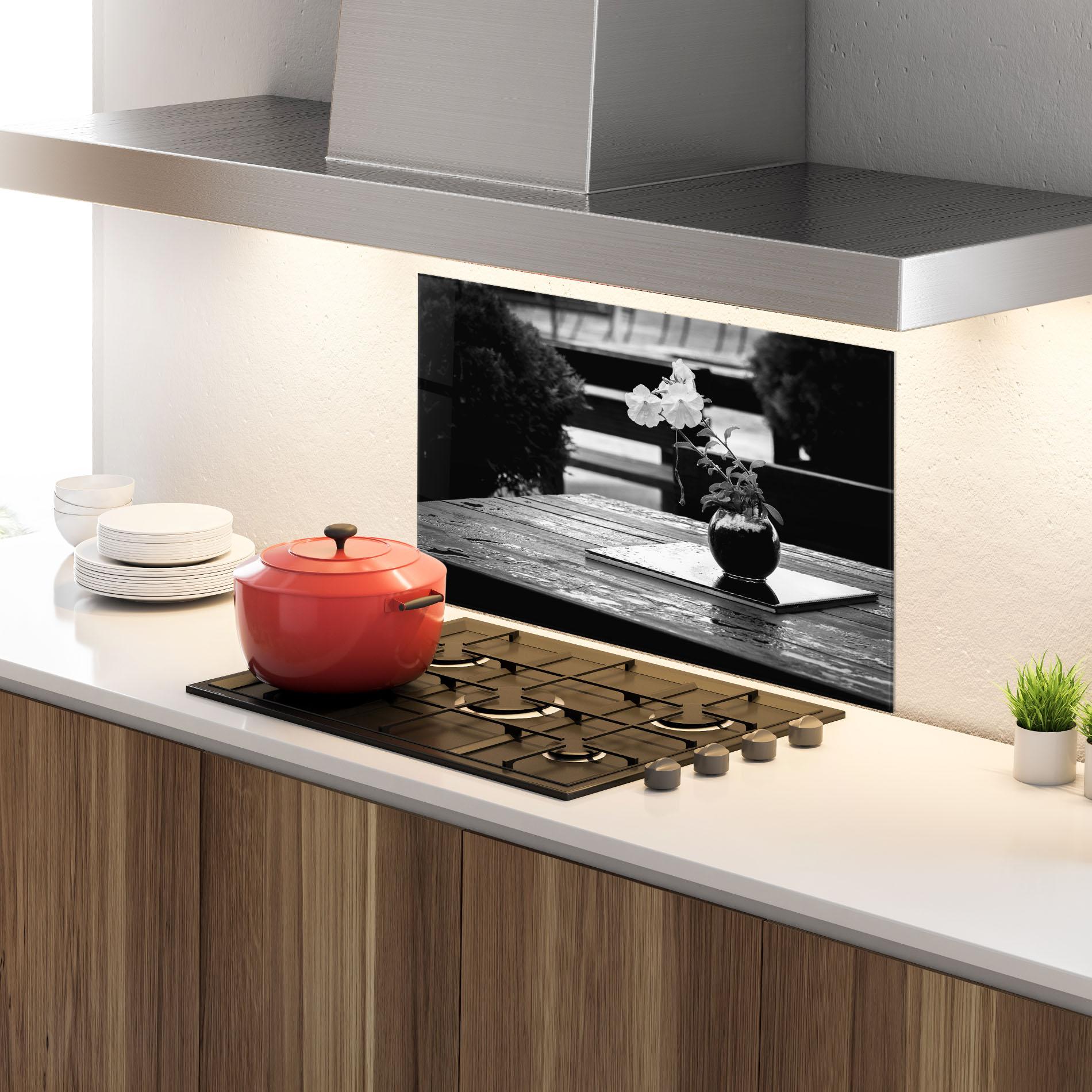 Küchenrückwand Glas Black Vase View mockup 4