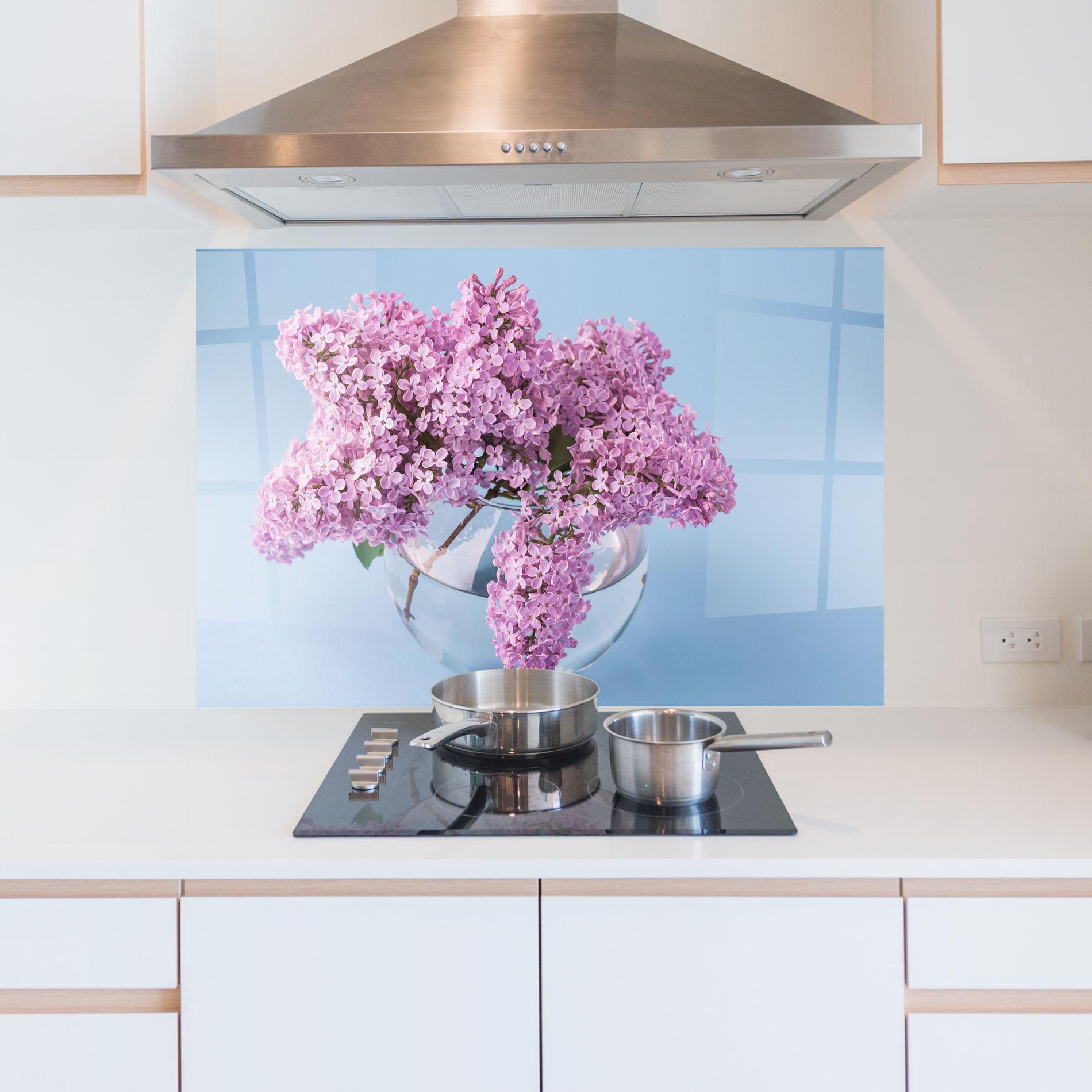 Küchenrückwand Glas Lilac Flower mockup 5