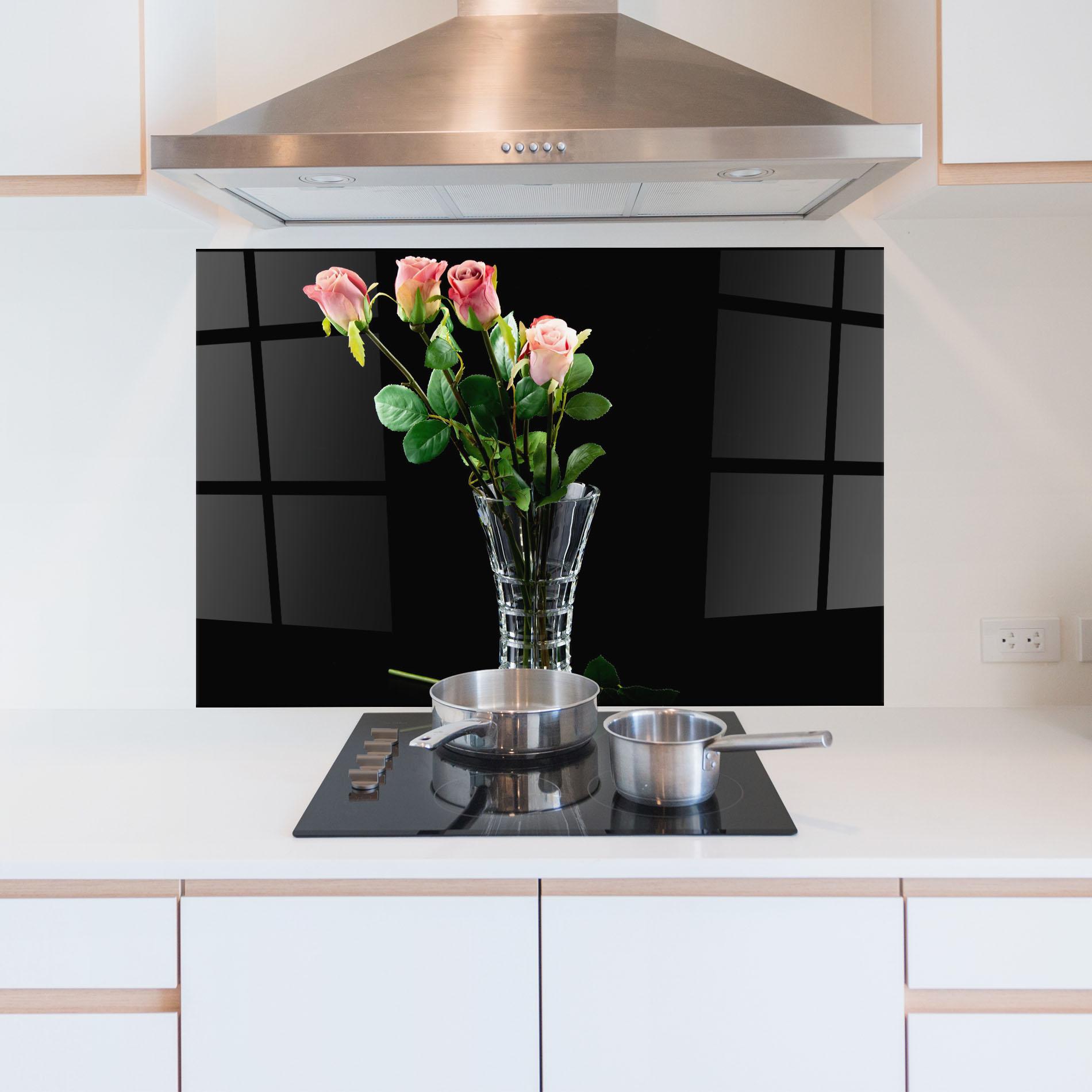 Küchenrückwand Glas Rose Vase Black mockup 5