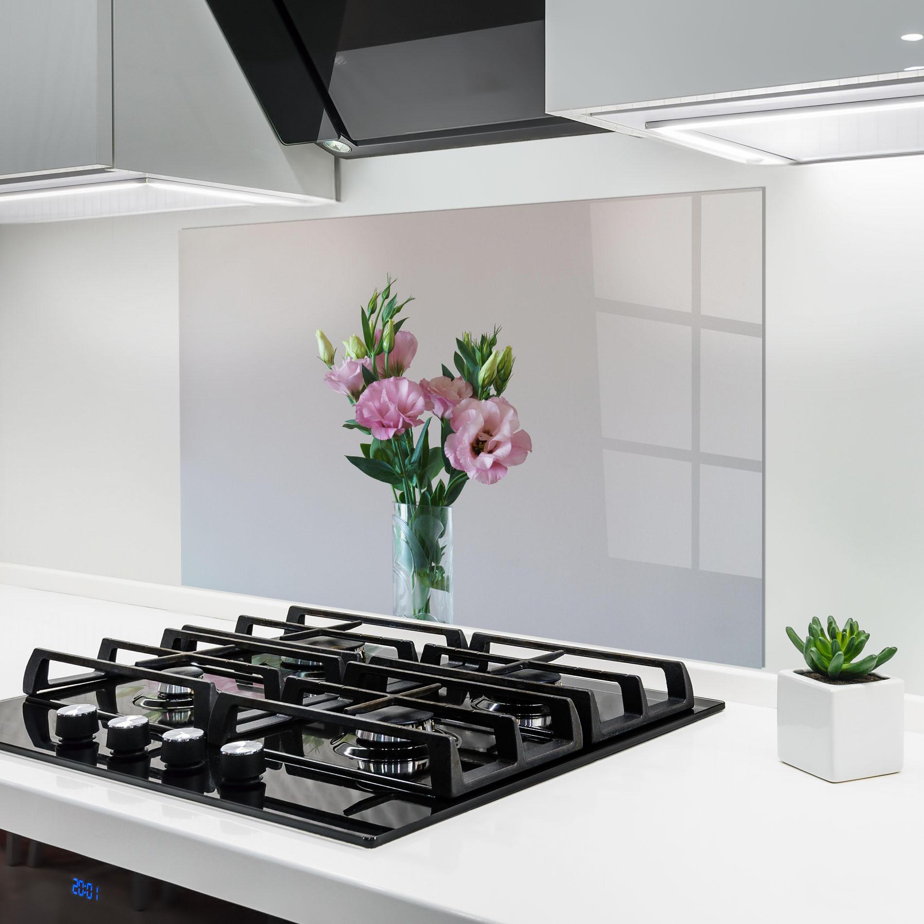 Küchenrückwand Glas Pretty Pink Flower Vase mockup 6