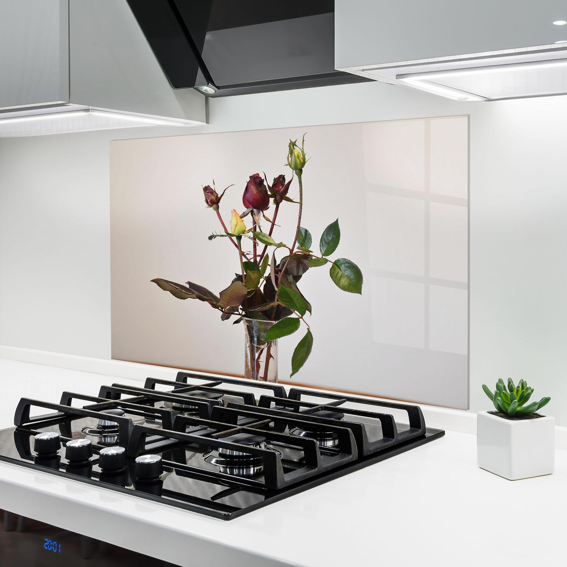 Küchenrückwand Glas Roses Vase mockup 6