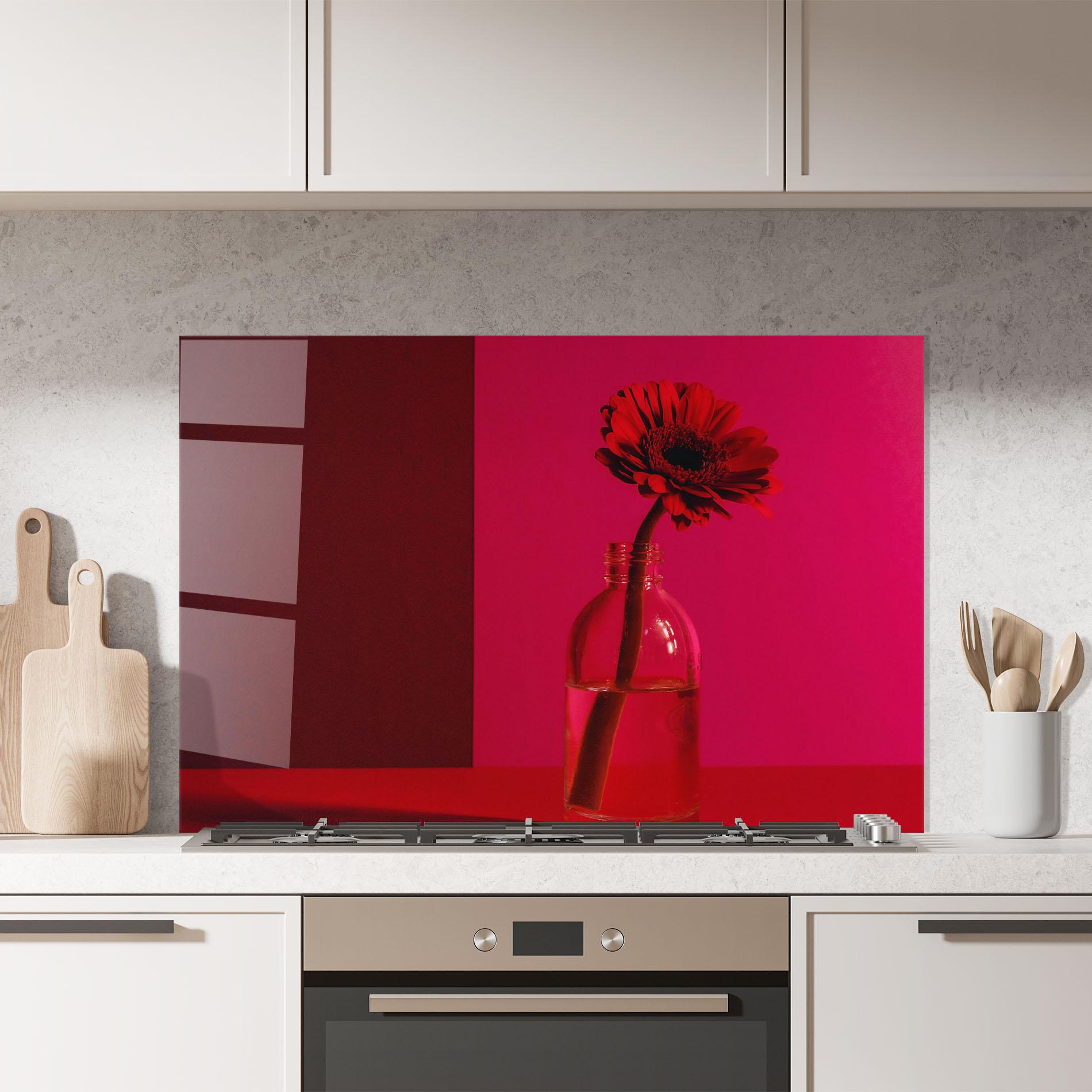 Küchenrückwand Glas Red Light Vase mockup 7