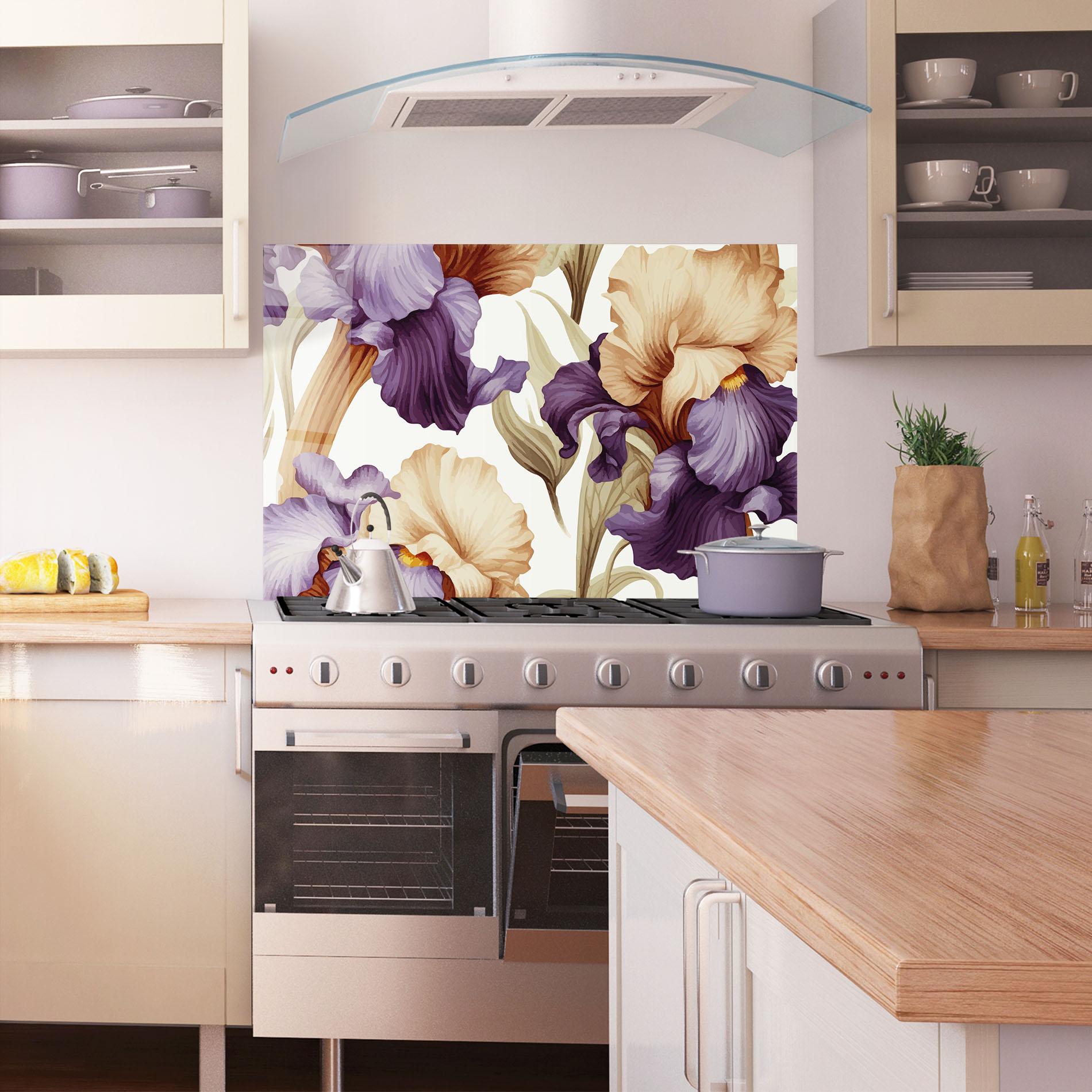 Küchenrückwand Glas Cream Purple Iris mockup 1