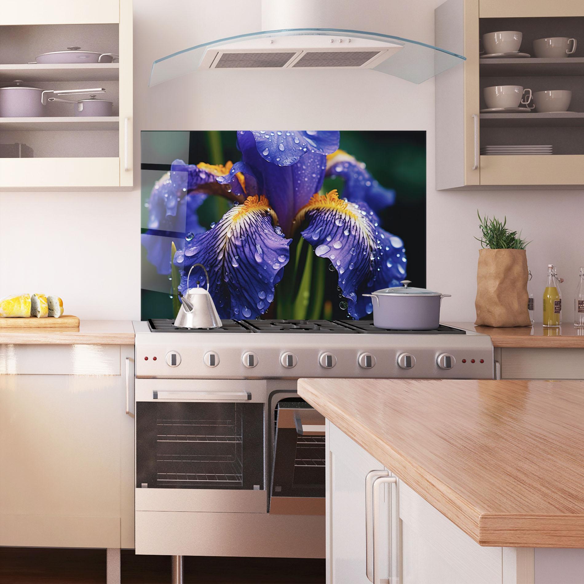 Küchenrückwand Glas Iris Close Up Aftrer Rain mockup 1