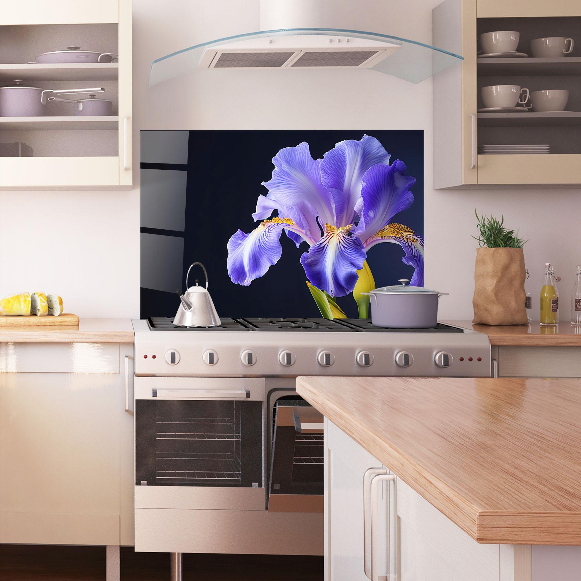 Küchenrückwand Glas Purple Iris On Black mockup 1
