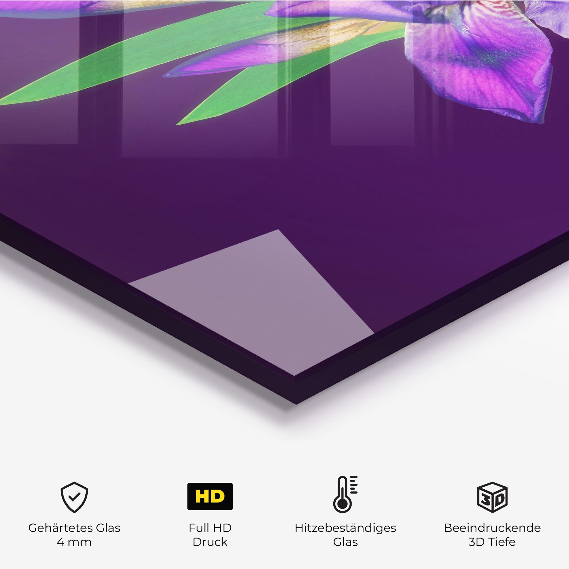 Küchenrückwand Glas Iris On Purple mockup 2