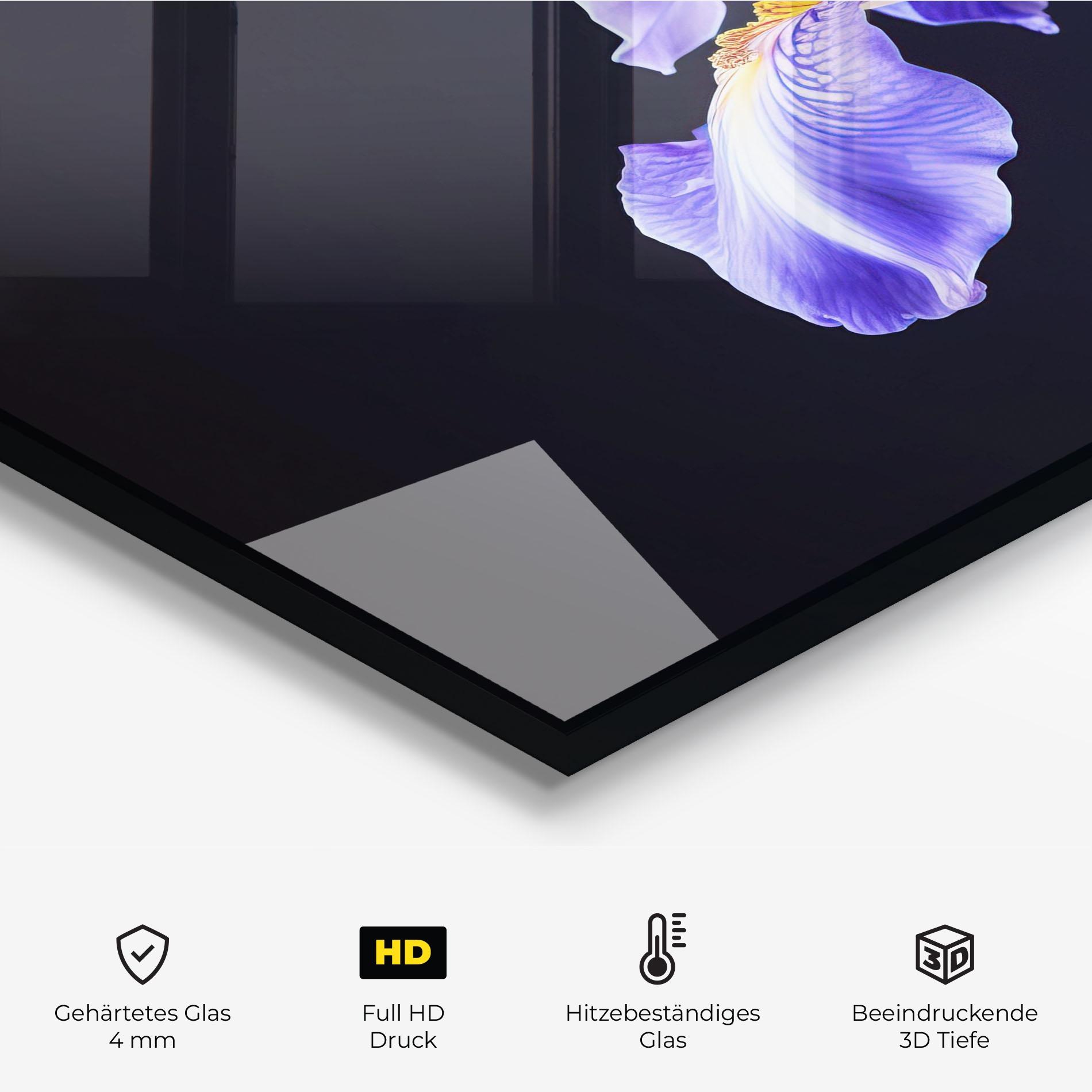 Küchenrückwand Glas Purple Iris On Black mockup 2