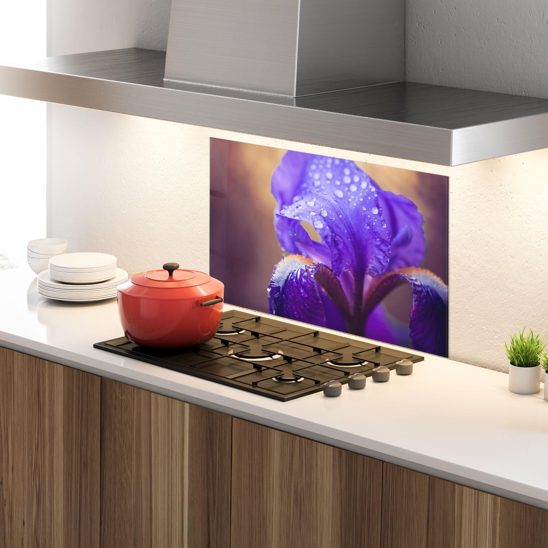 Küchenrückwand Glas Iris Aftger Rain mockup 4