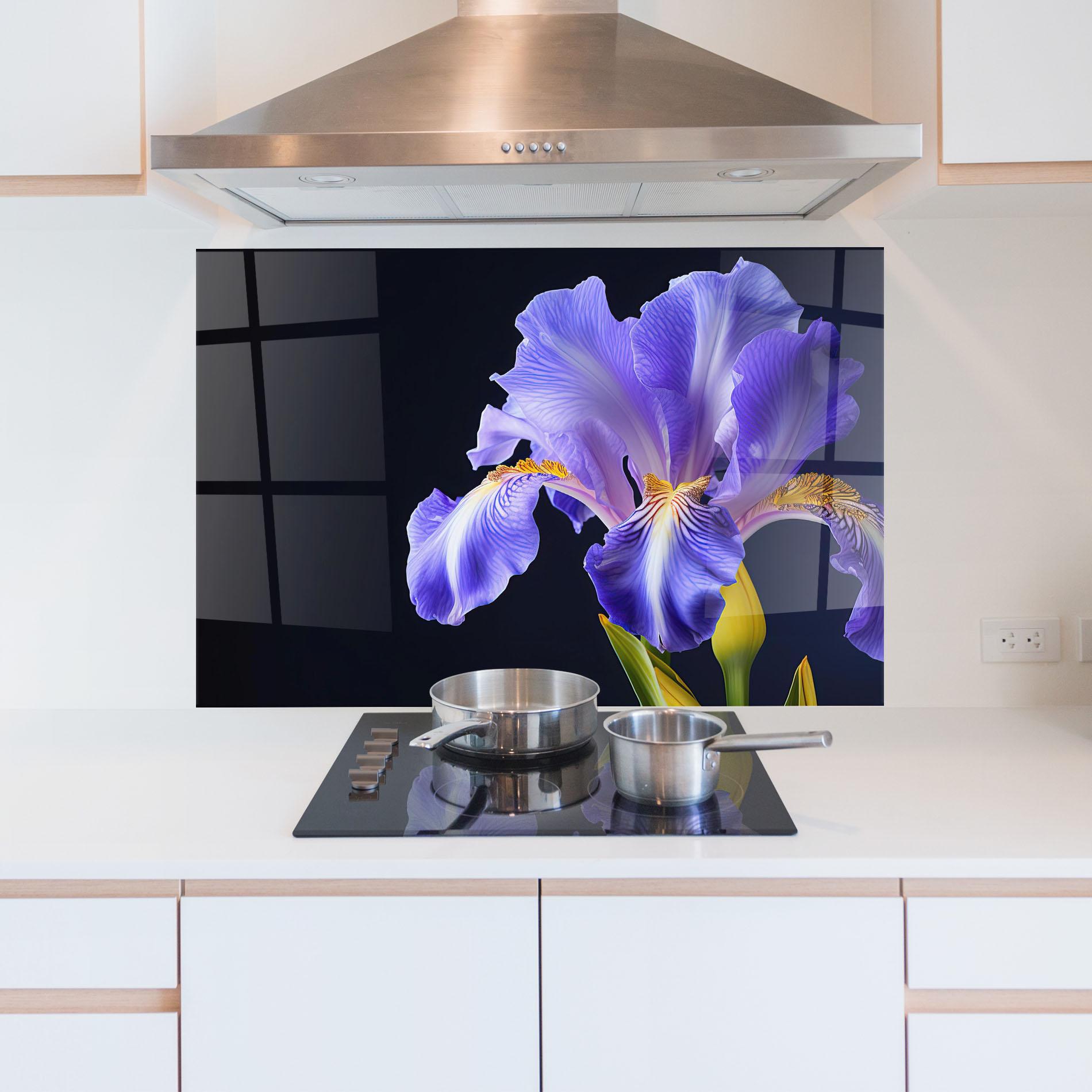 Küchenrückwand Glas Purple Iris On Black mockup 5