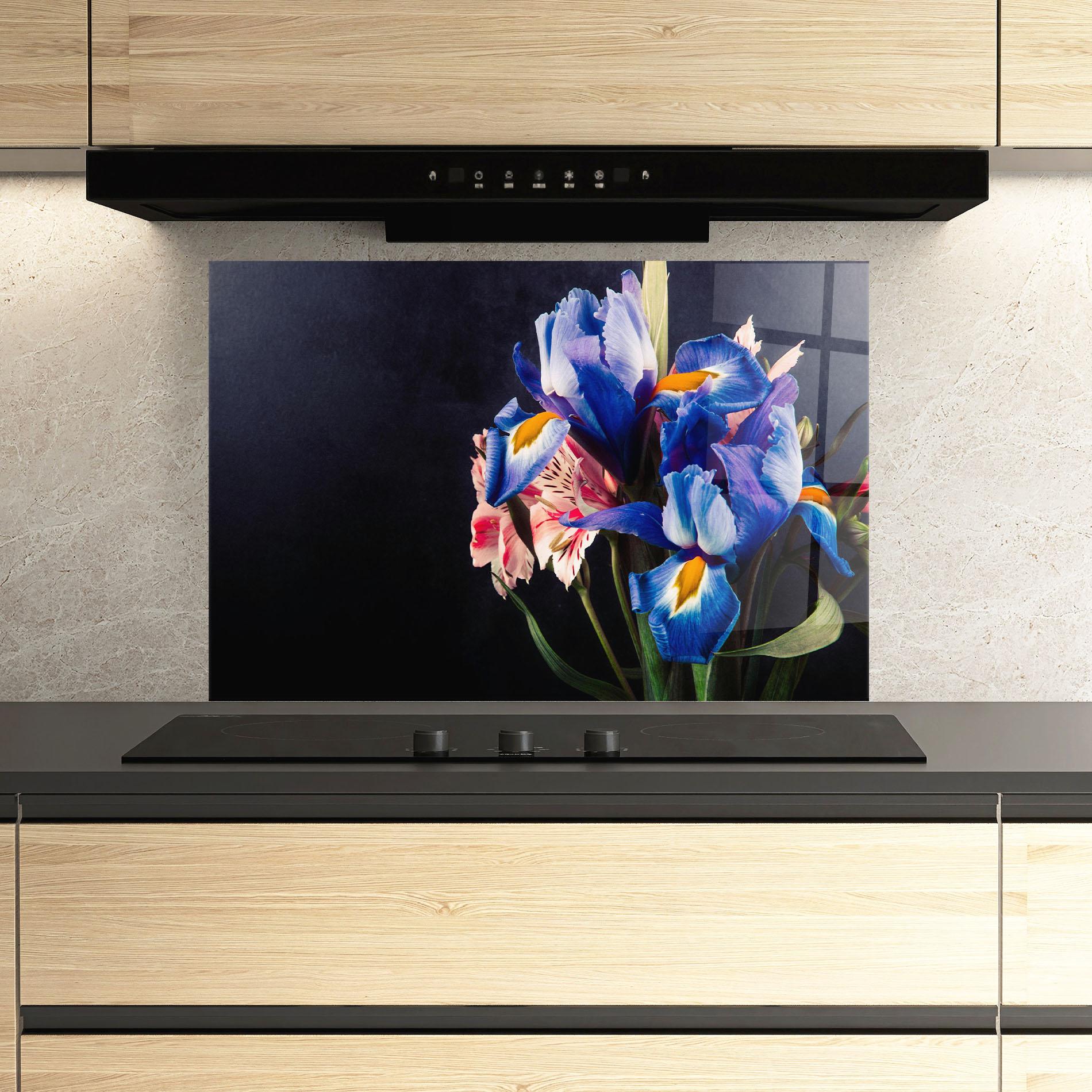 Küchenrückwand Glas Iris Bouquet mockup 3