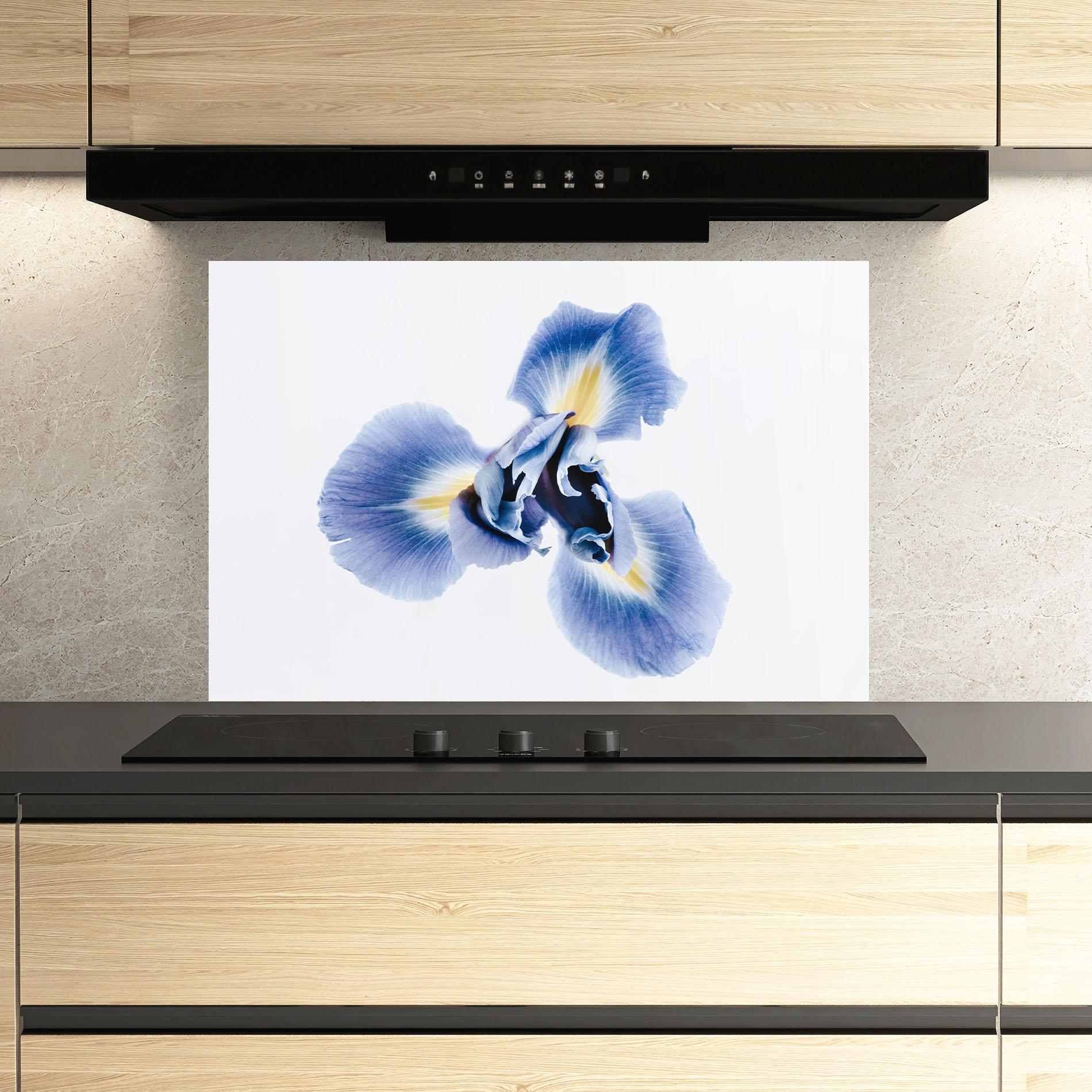 Küchenrückwand Glas Iris Flower mockup 3