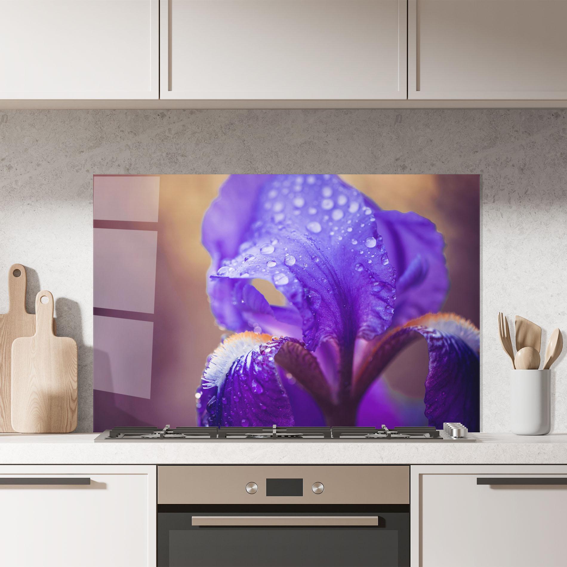 Küchenrückwand Glas Iris Aftger Rain mockup 7