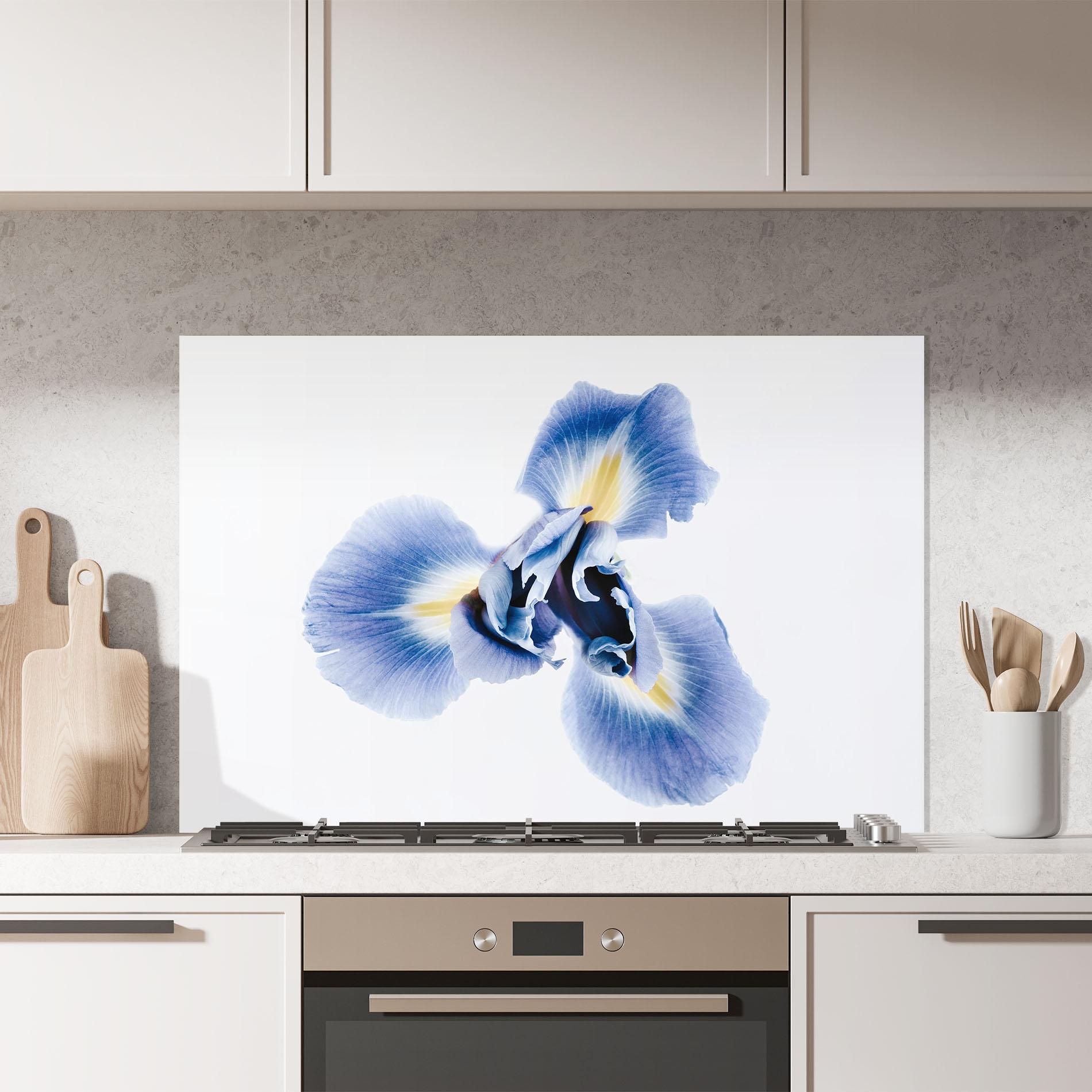 Küchenrückwand Glas Iris Flower mockup 7