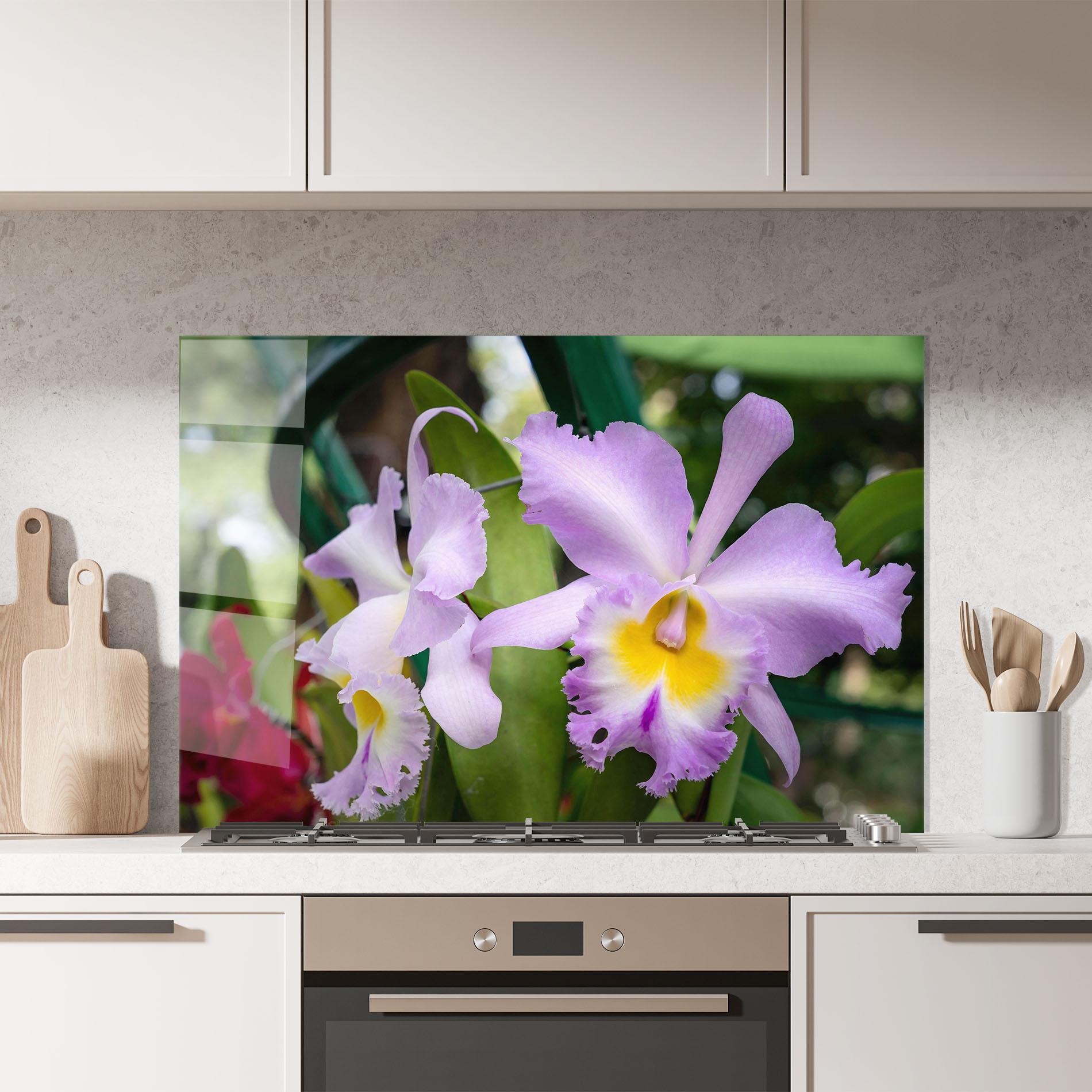 Küchenrückwand Glas Light Purple Iris mockup 7