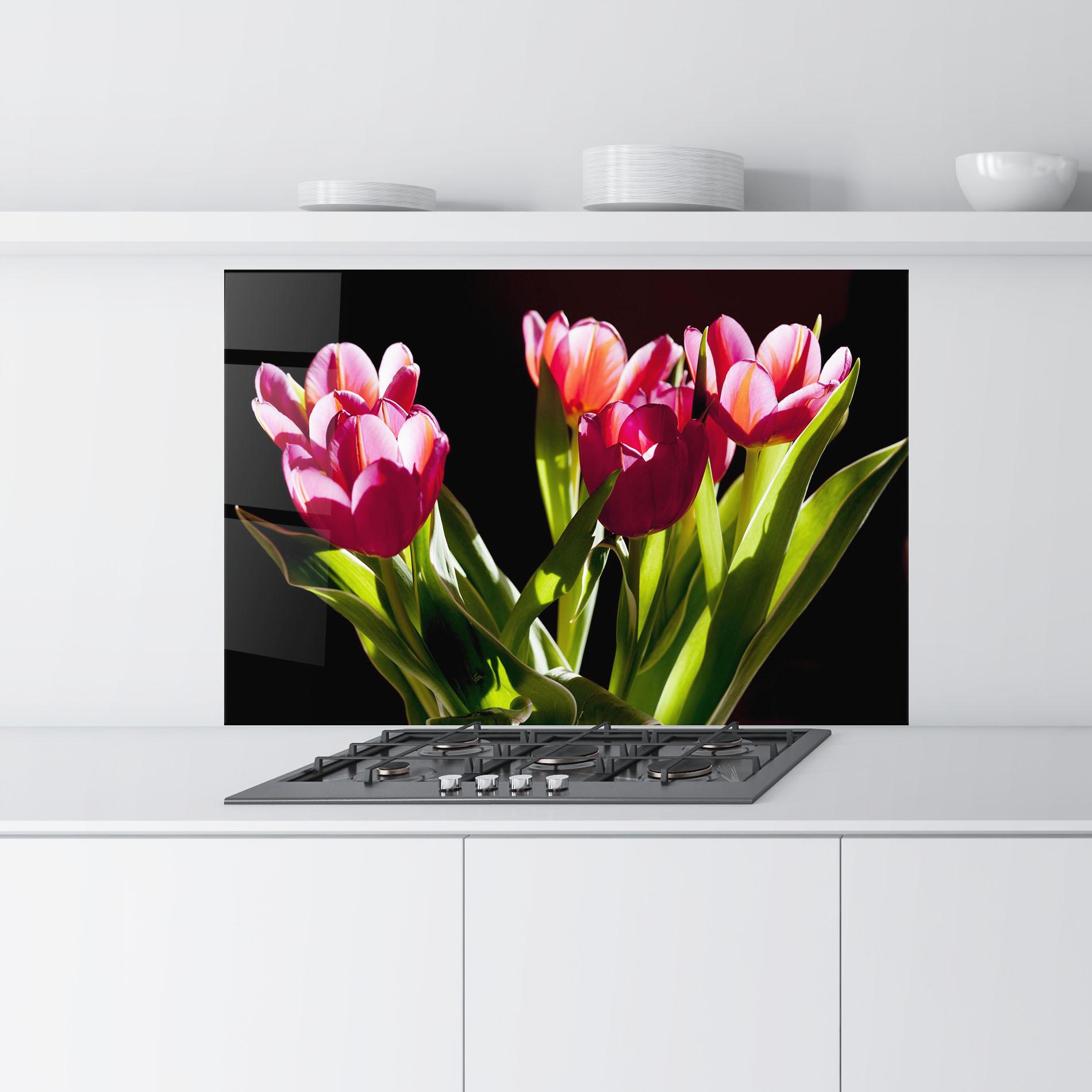 Küchenrückwand Glas Dark Pink Tulips mockup 9