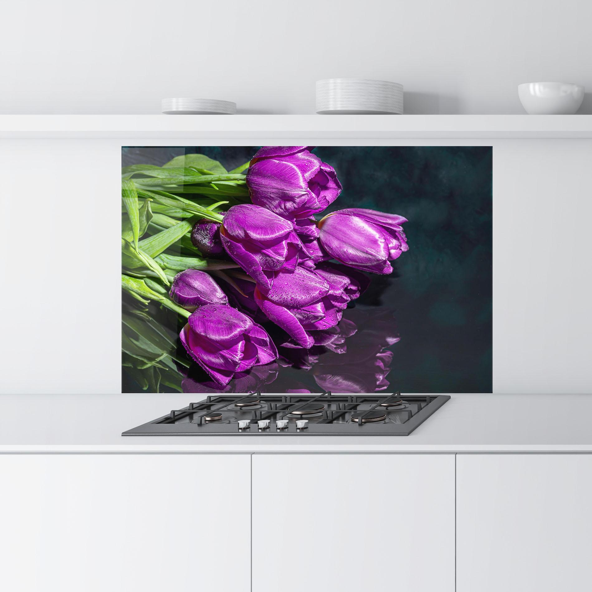 Küchenrückwand Glas Strong Purple Tulips mockup 9