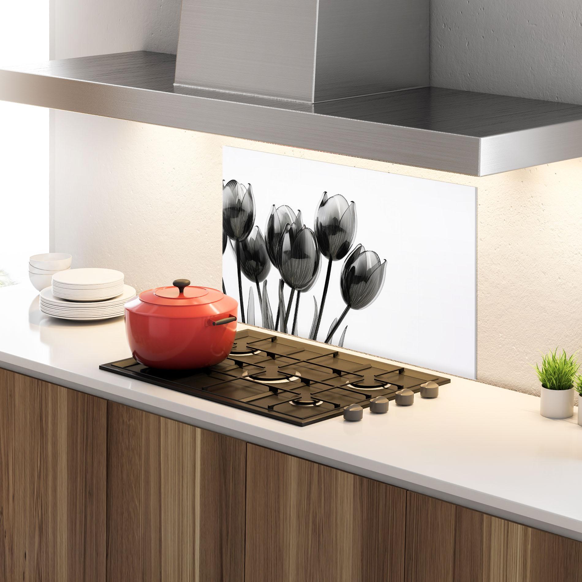 Küchenrückwand Glas Black Glass Tulips mockup 4