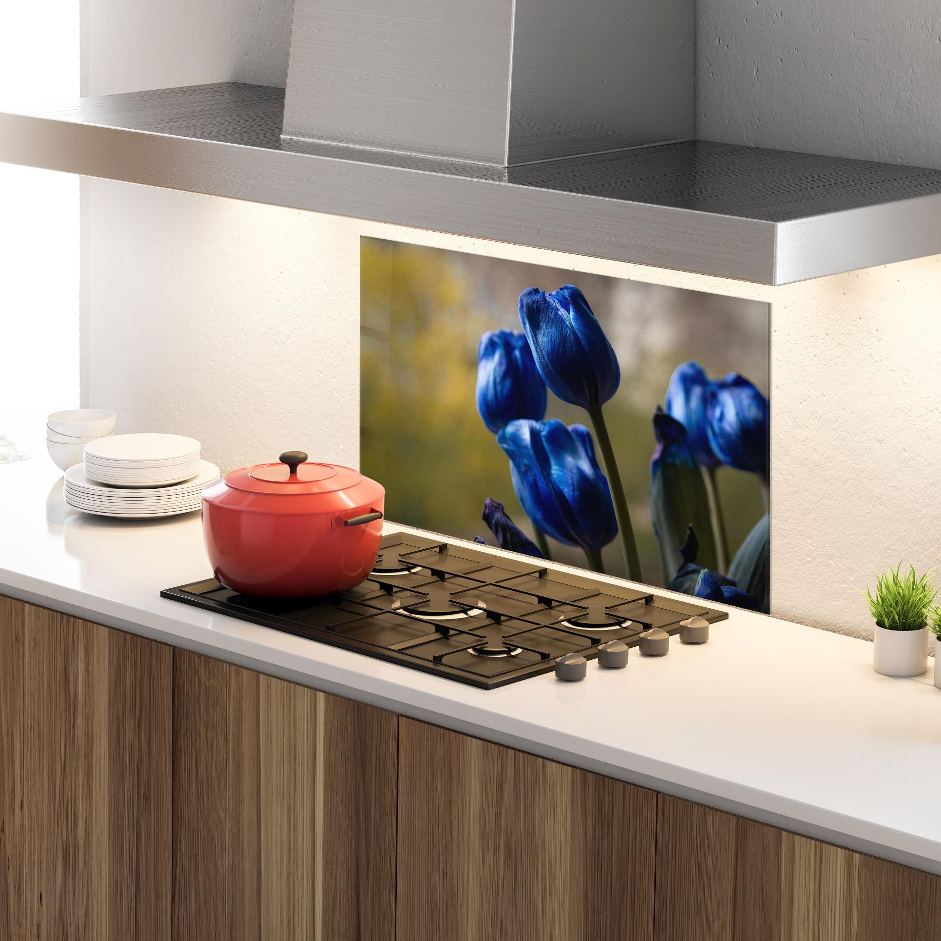 Küchenrückwand Glas Blue Tulips mockup 4