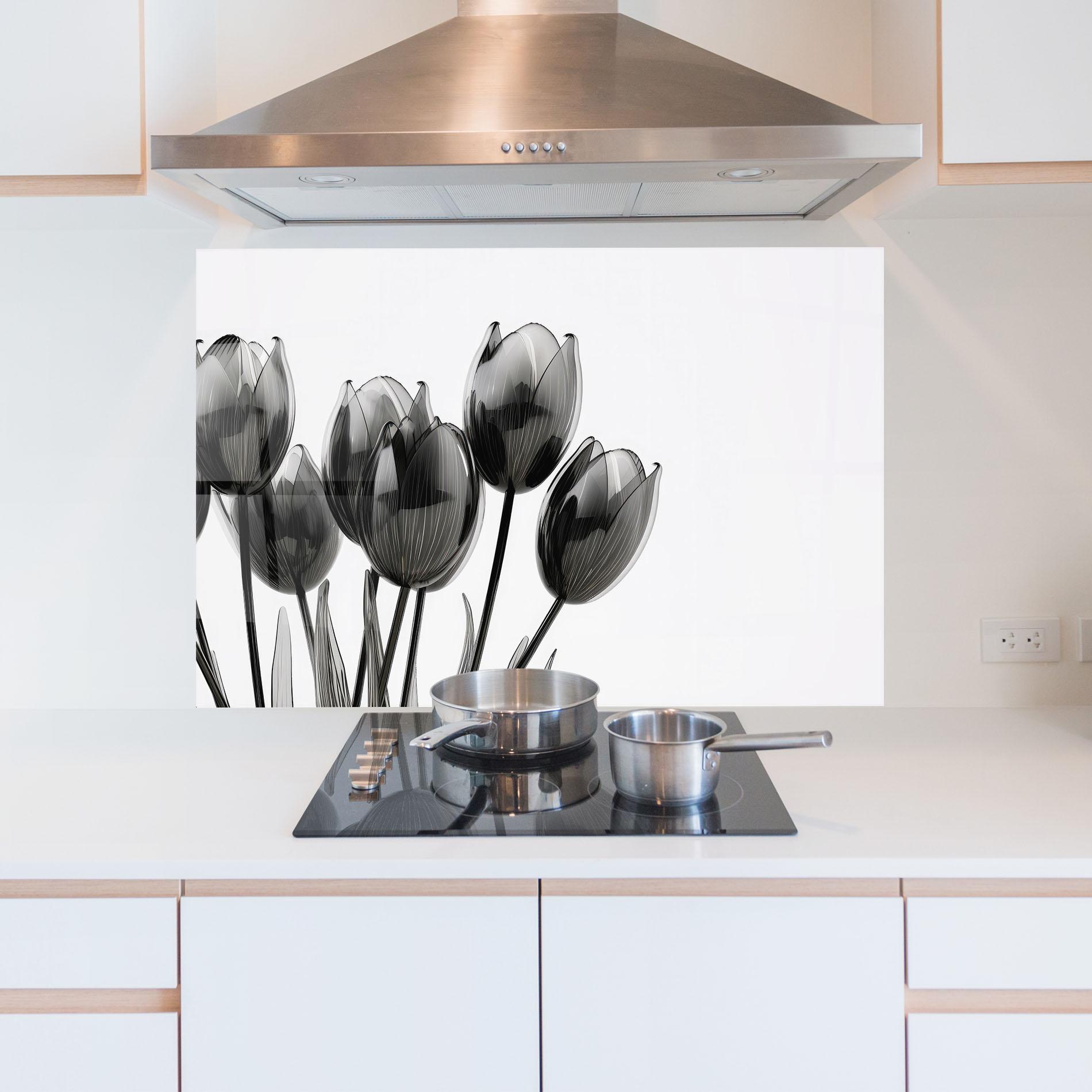 Küchenrückwand Glas Black Glass Tulips mockup 5