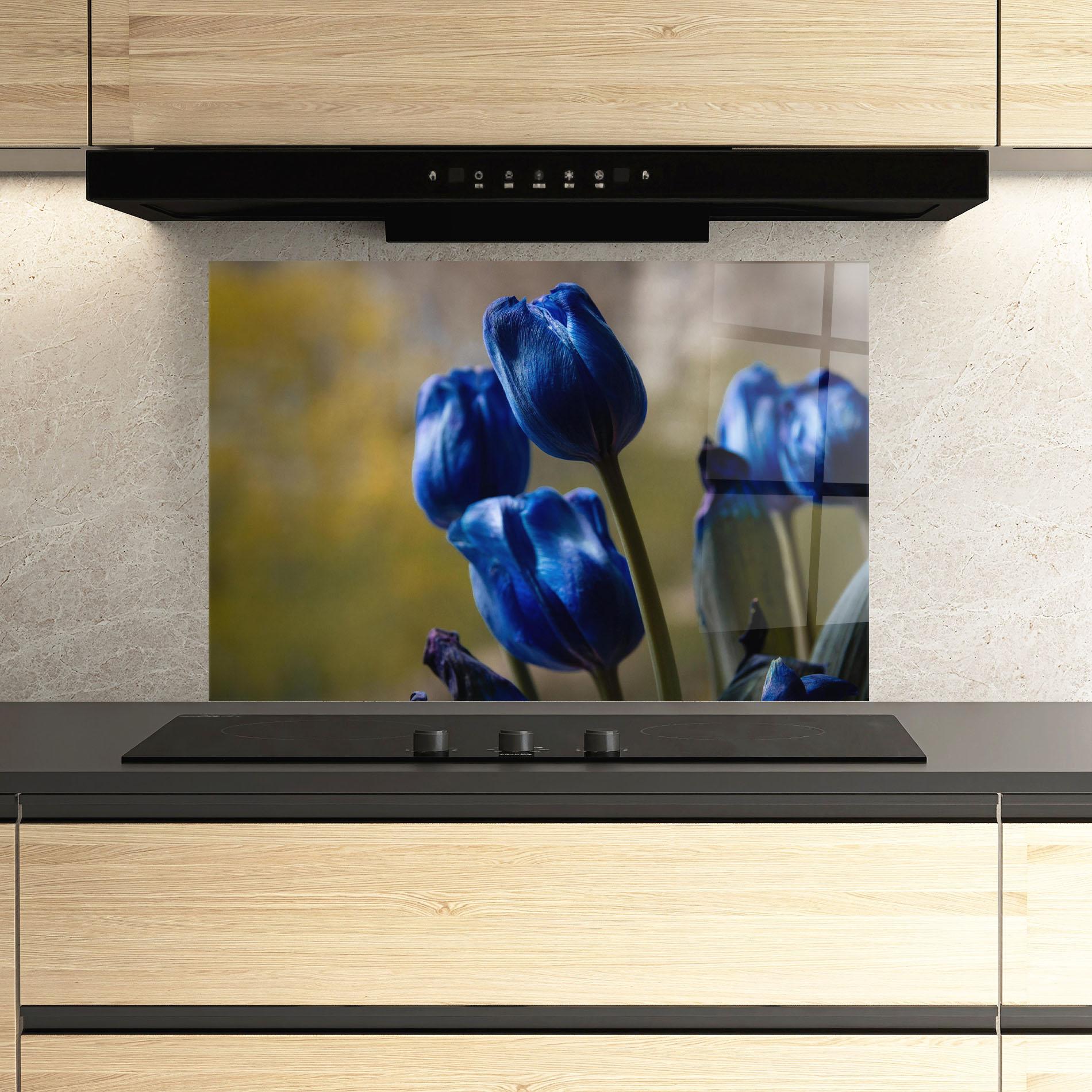 Küchenrückwand Glas Blue Tulips mockup 3