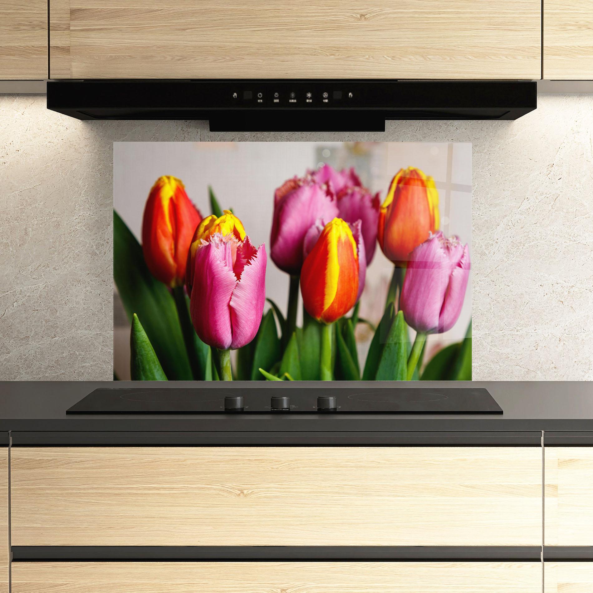Küchenrückwand Glas Pink Orange Tulips mockup 3