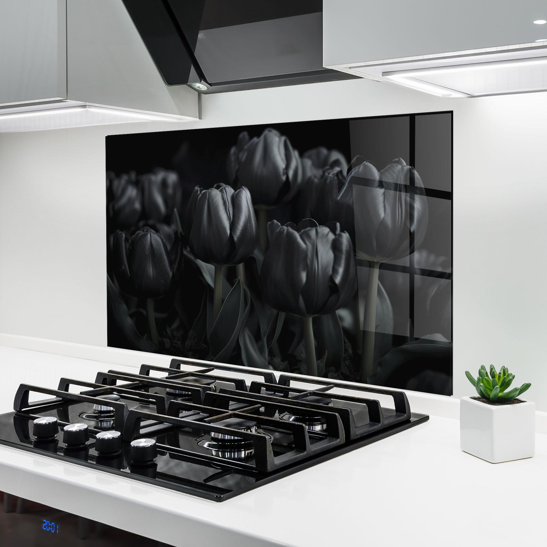 Küchenrückwand Glas Black Tulips mockup 6