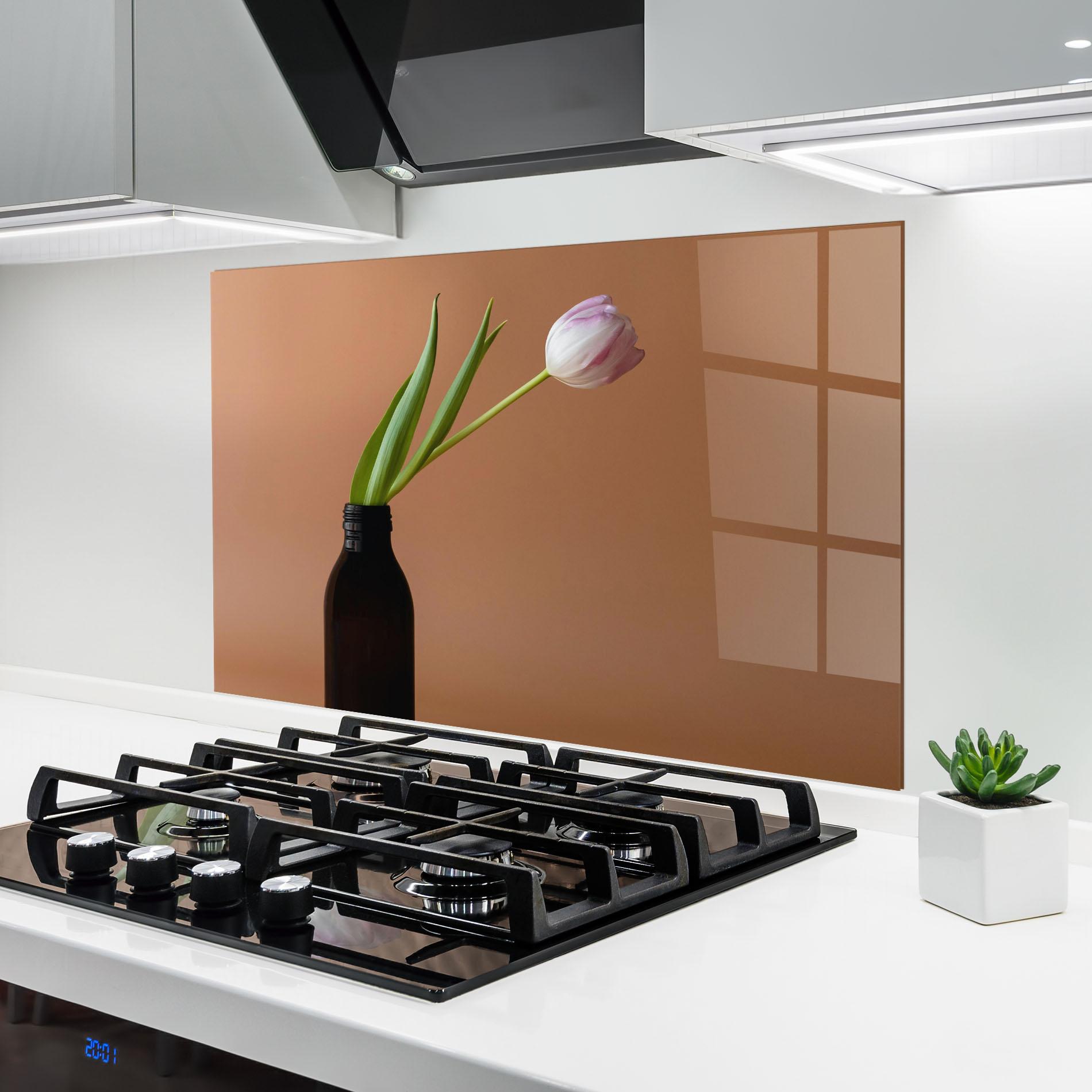 Küchenrückwand Glas One Pink Tulip mockup 6