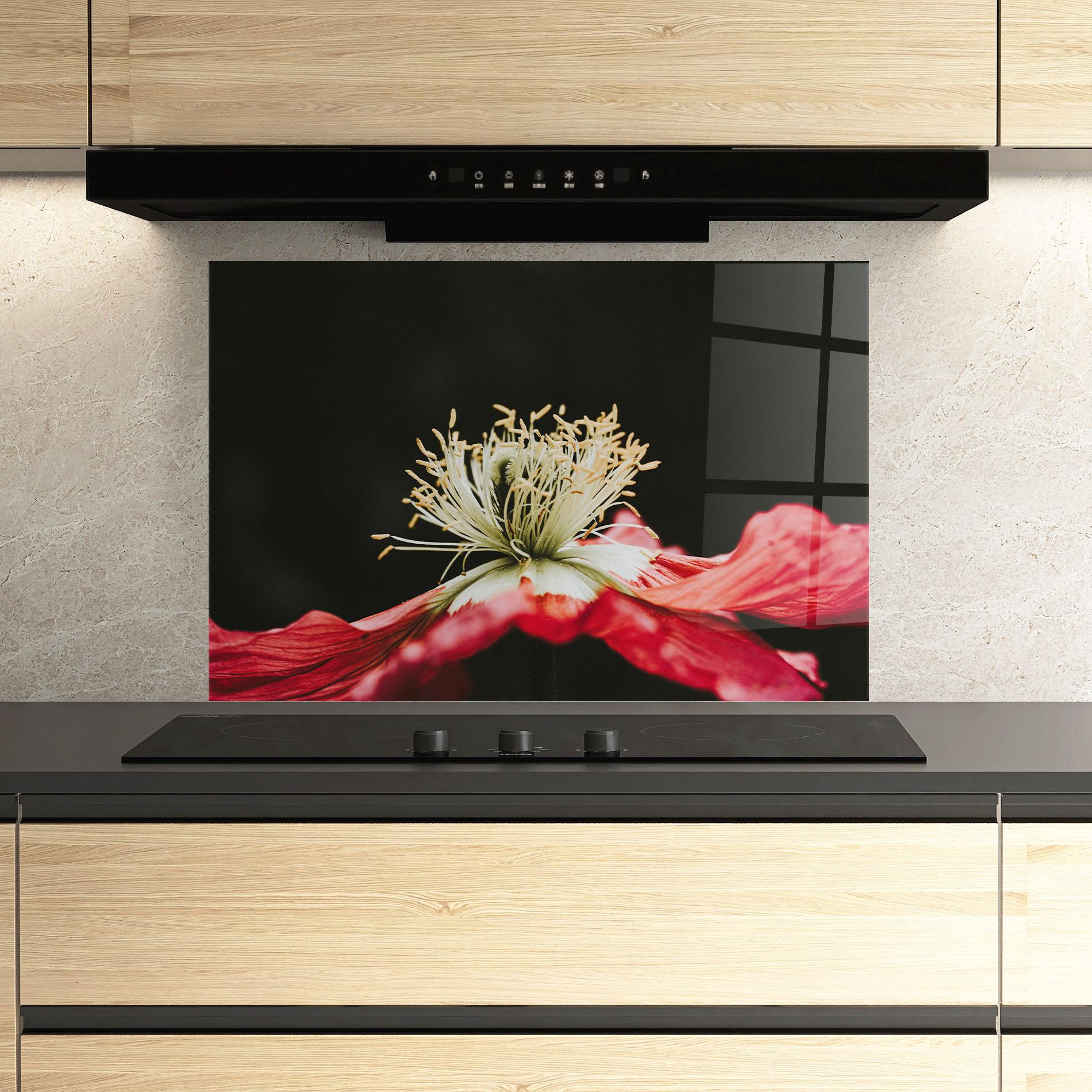 Küchenrückwand Glas Open Poppy Close Up mockup 3