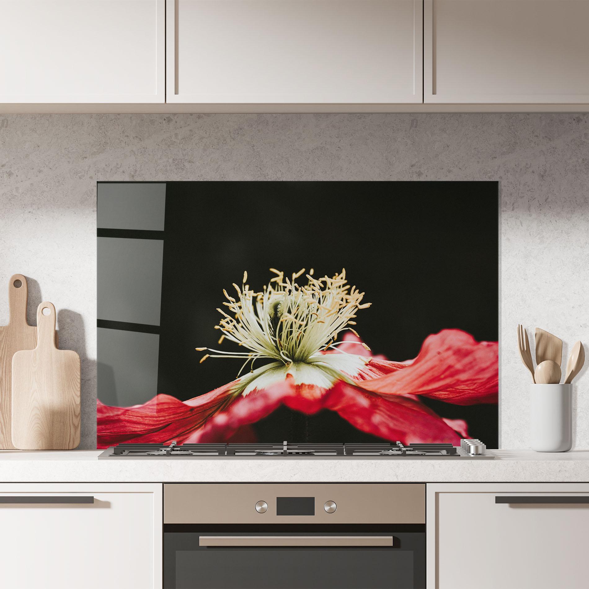Küchenrückwand Glas Open Poppy Close Up mockup 7