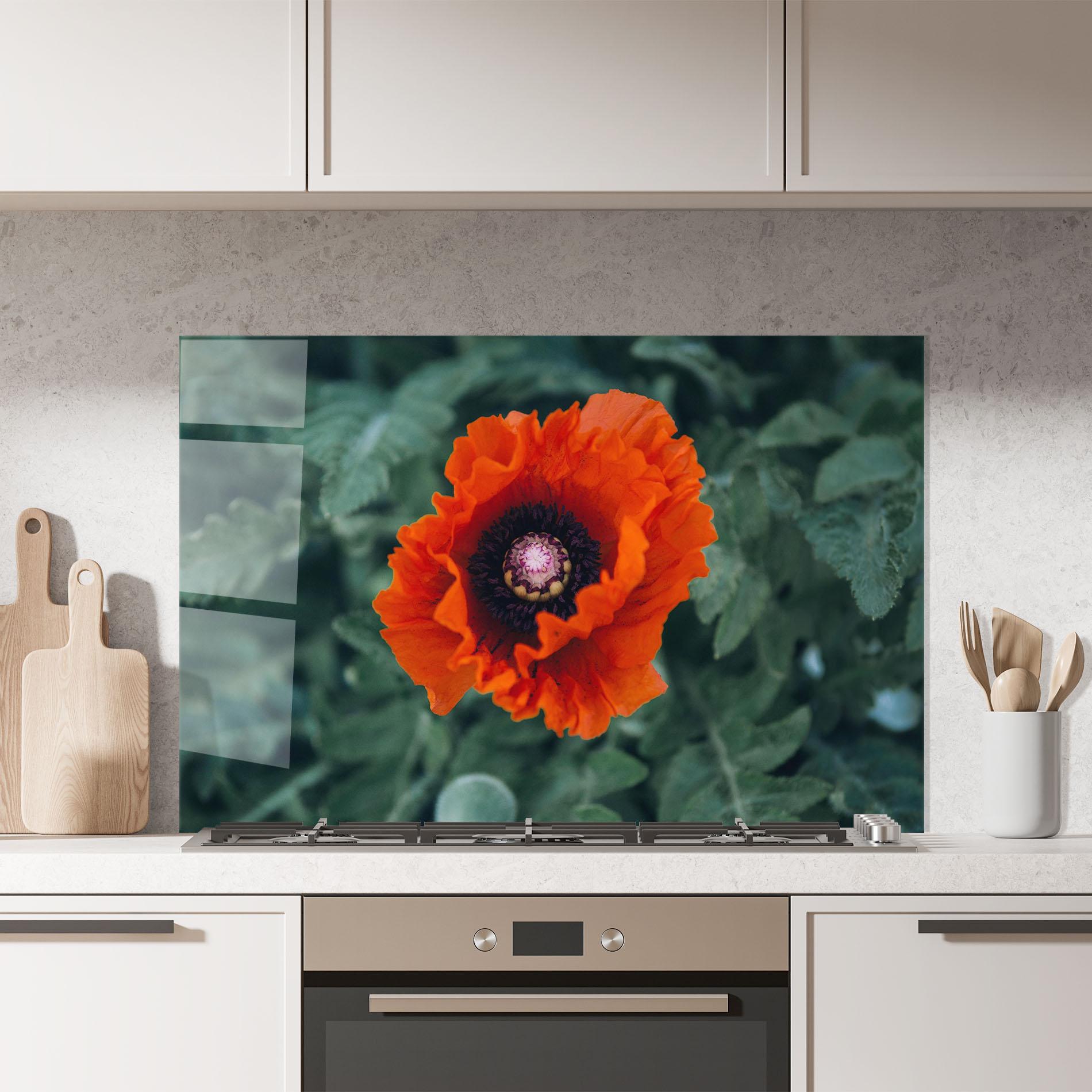 Küchenrückwand Glas Poppy From The Garden mockup 7