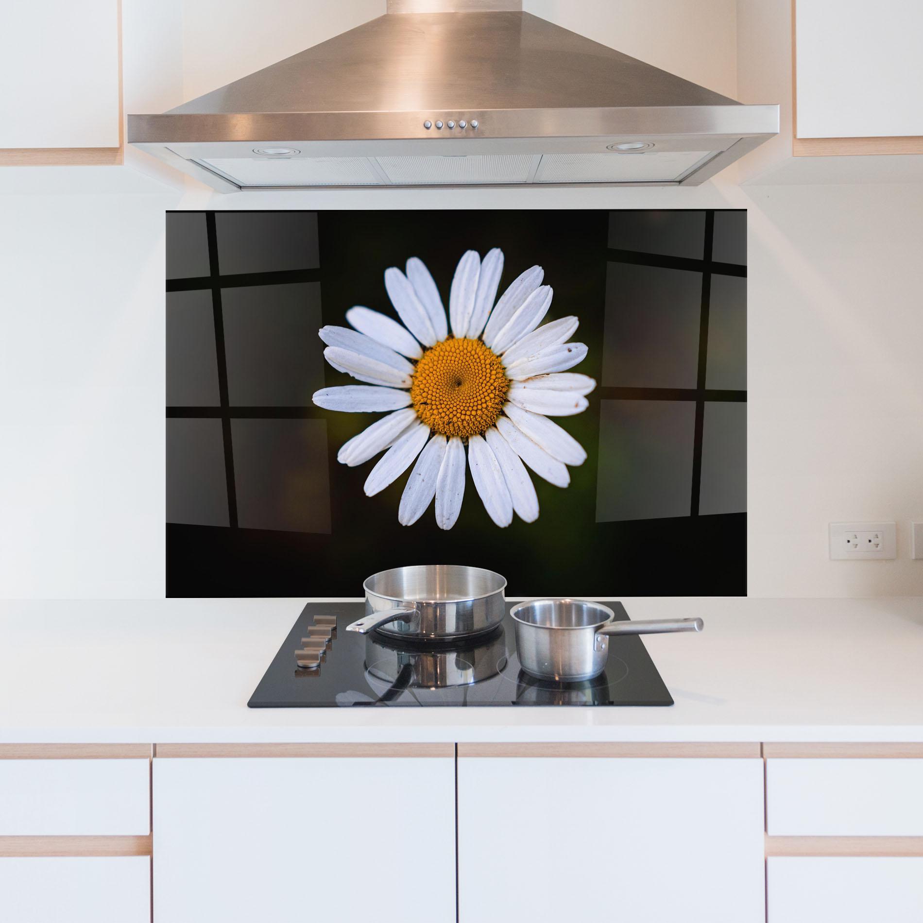 Küchenrückwand Glas Big Yellow Center Daisy mockup 5