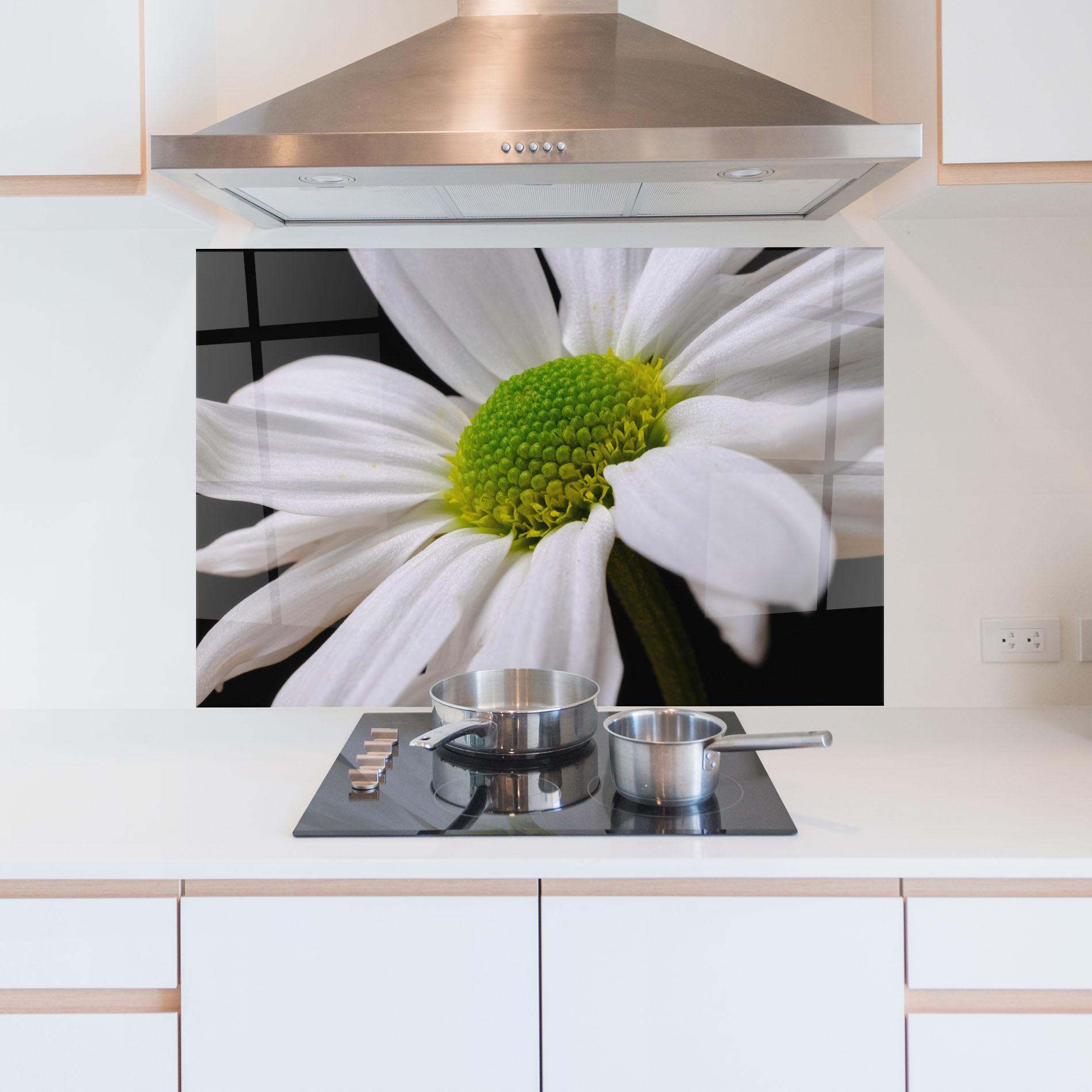 Küchenrückwand Glas Green Middle Daisy mockup 5