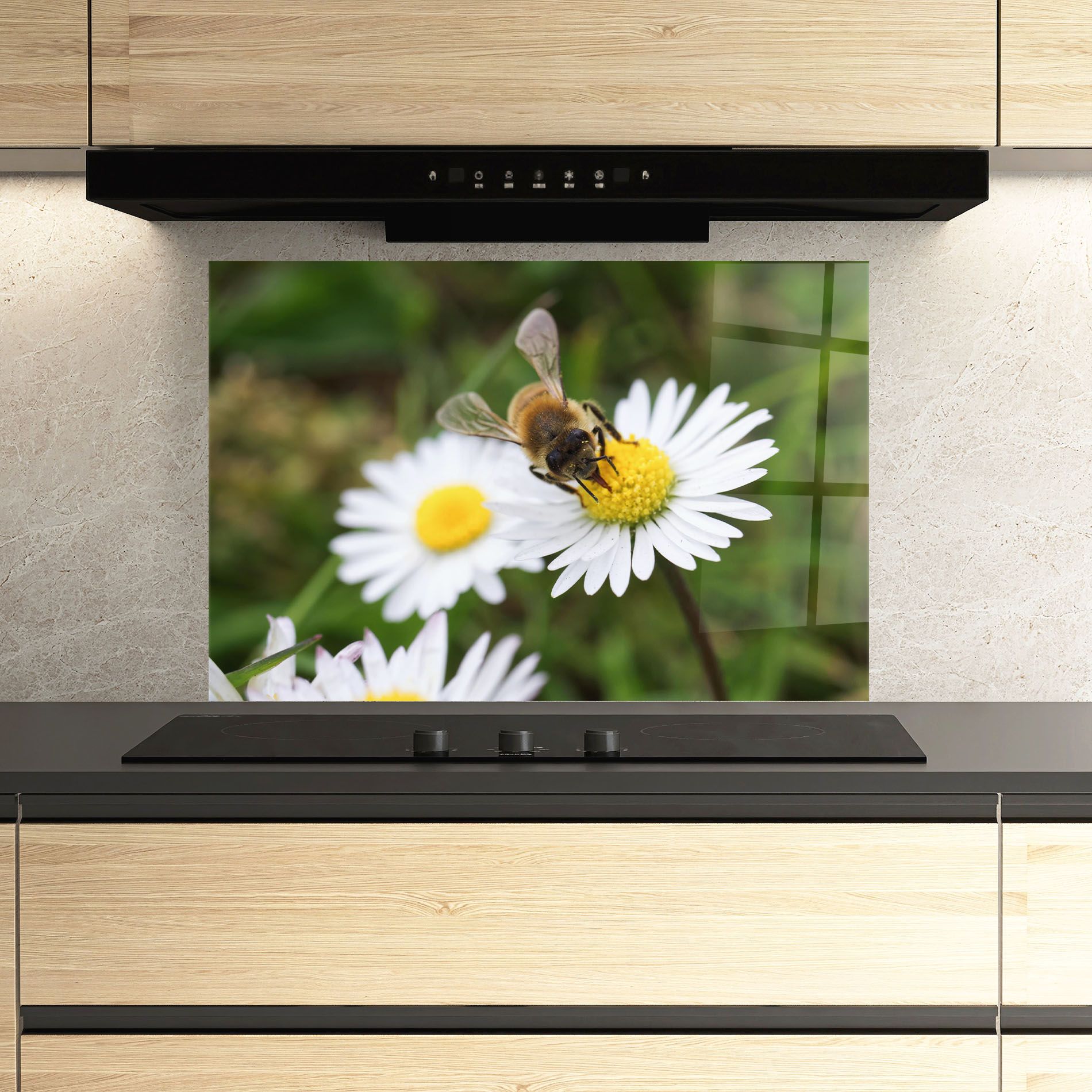Bee On Little Daisy mockup 3