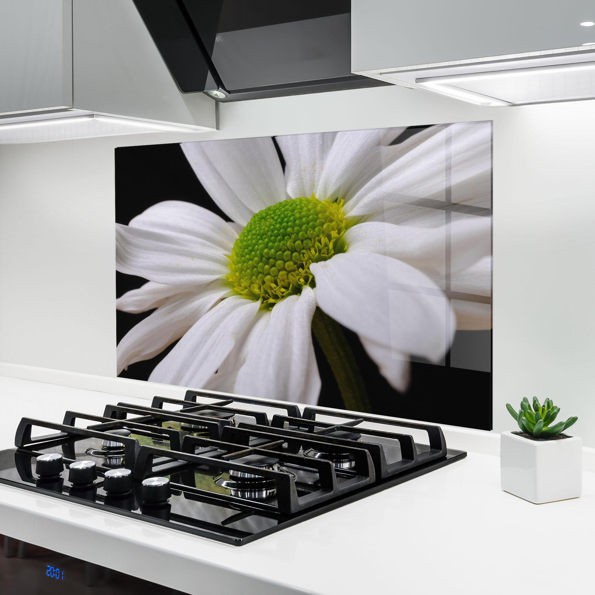 Küchenrückwand Glas Green Middle Daisy mockup 6