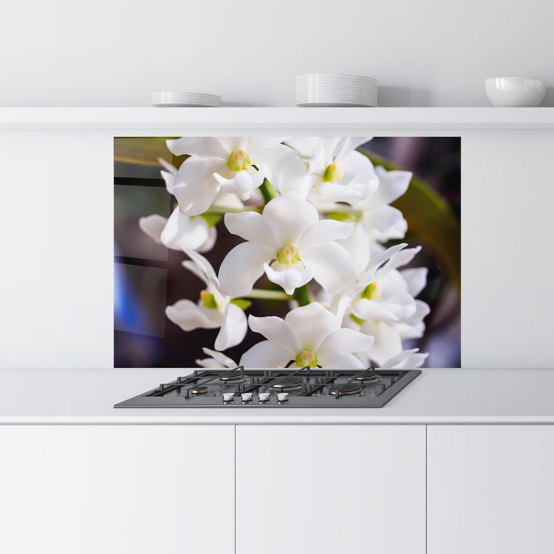 Küchenrückwand Glas Small White Orchids mockup 9