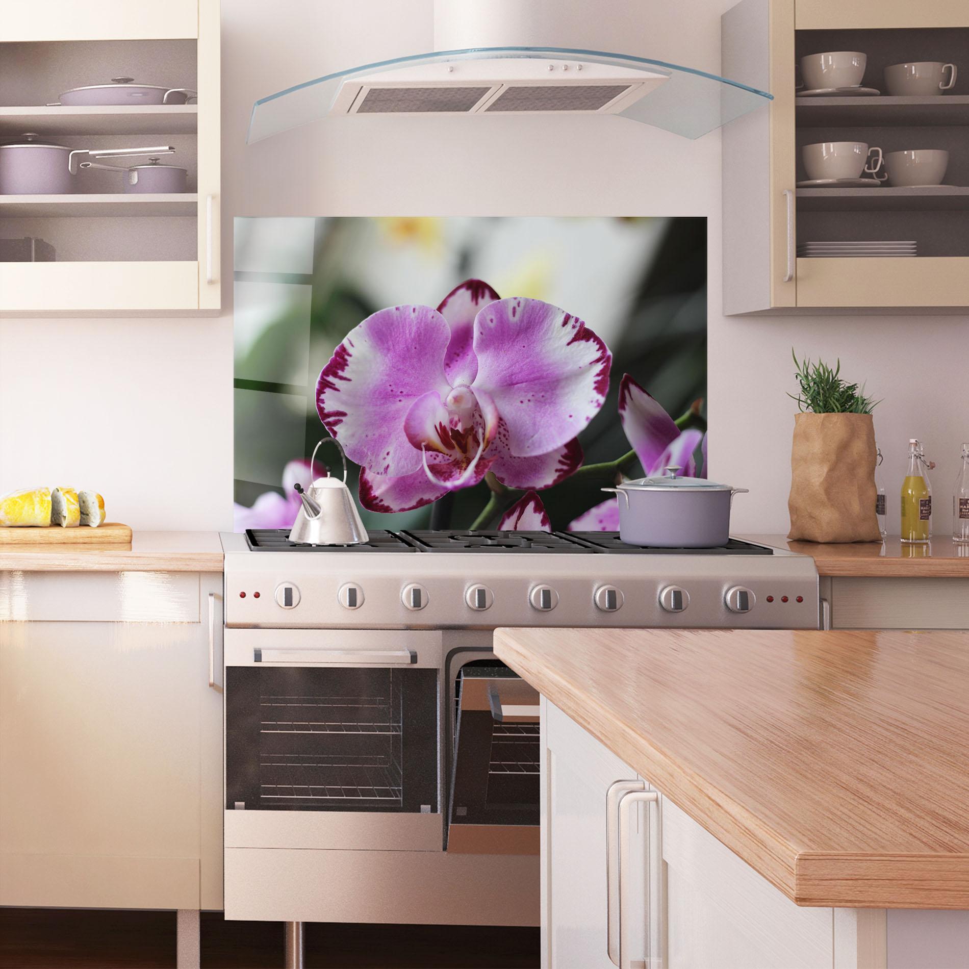 Küchenrückwand Glas Dark Purple Orchids In Nature mockup 1