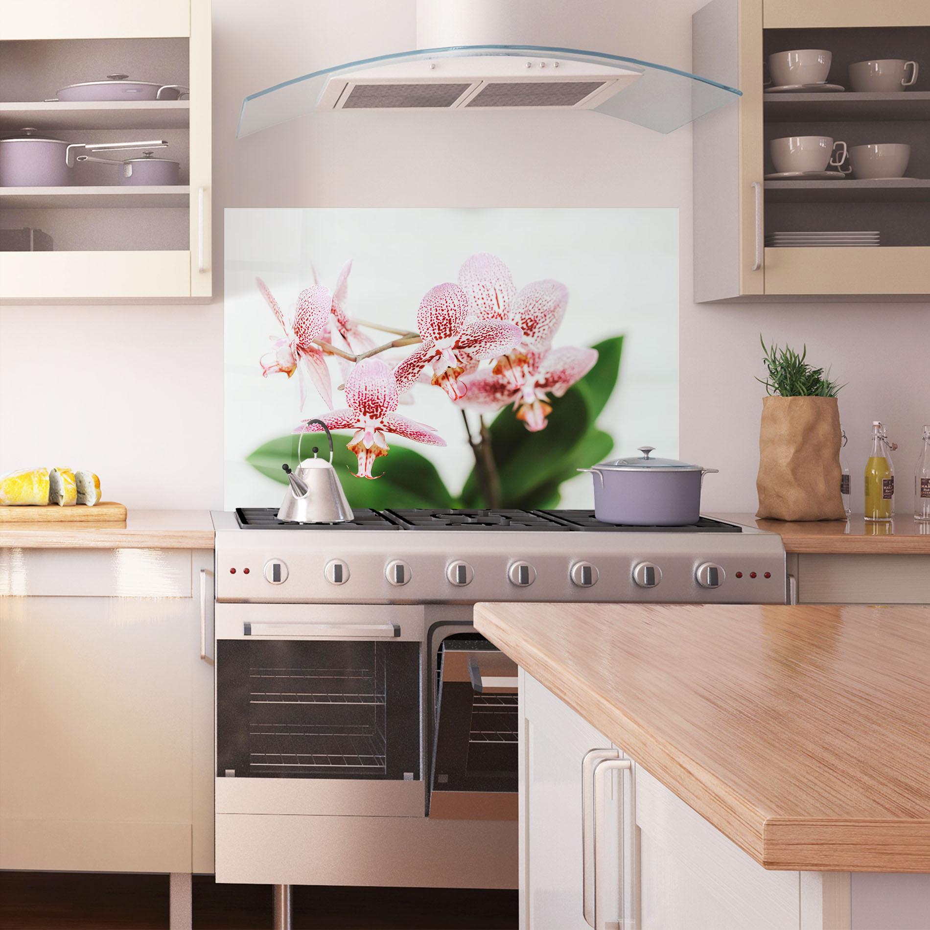 Küchenrückwand Glas Green Orchids mockup 1