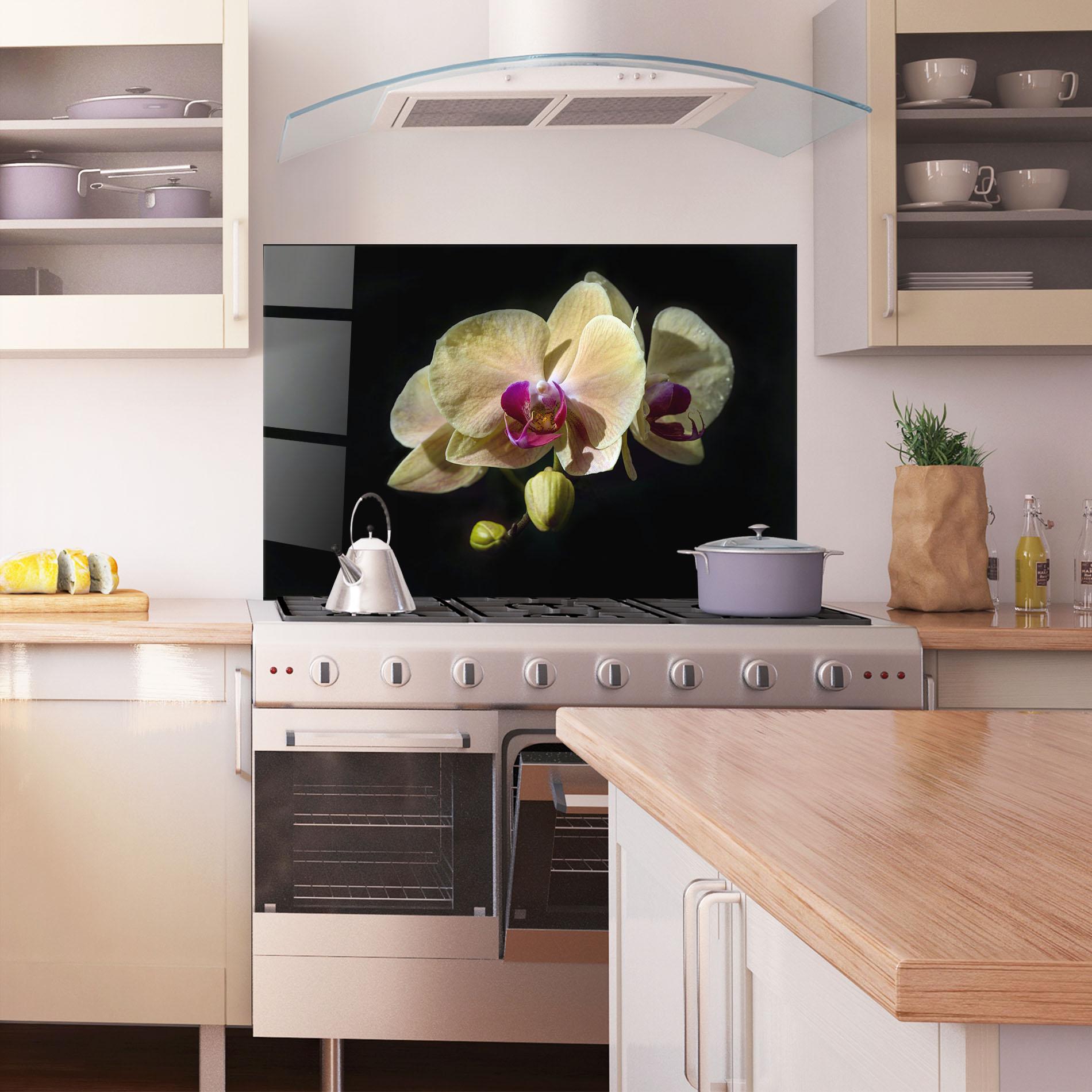 Küchenrückwand Glas Pastel Yellow Orchids mockup 1