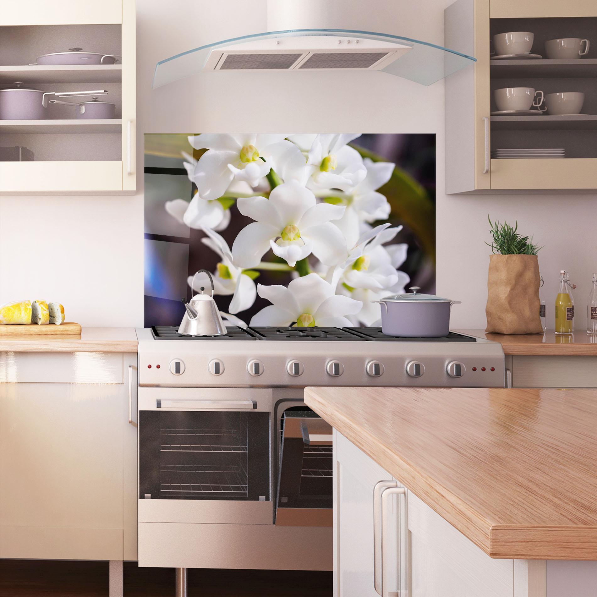 Küchenrückwand Glas Small White Orchids mockup 1