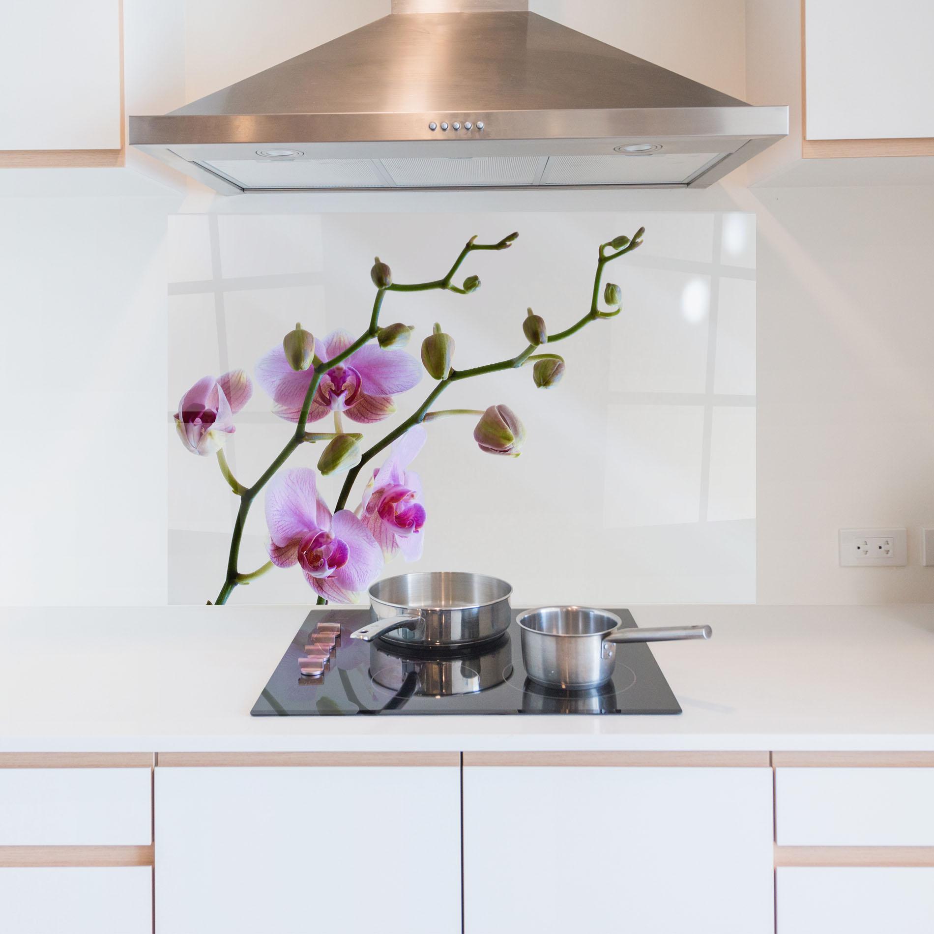 Küchenrückwand Glas Purple Orchid On Grey mockup 5