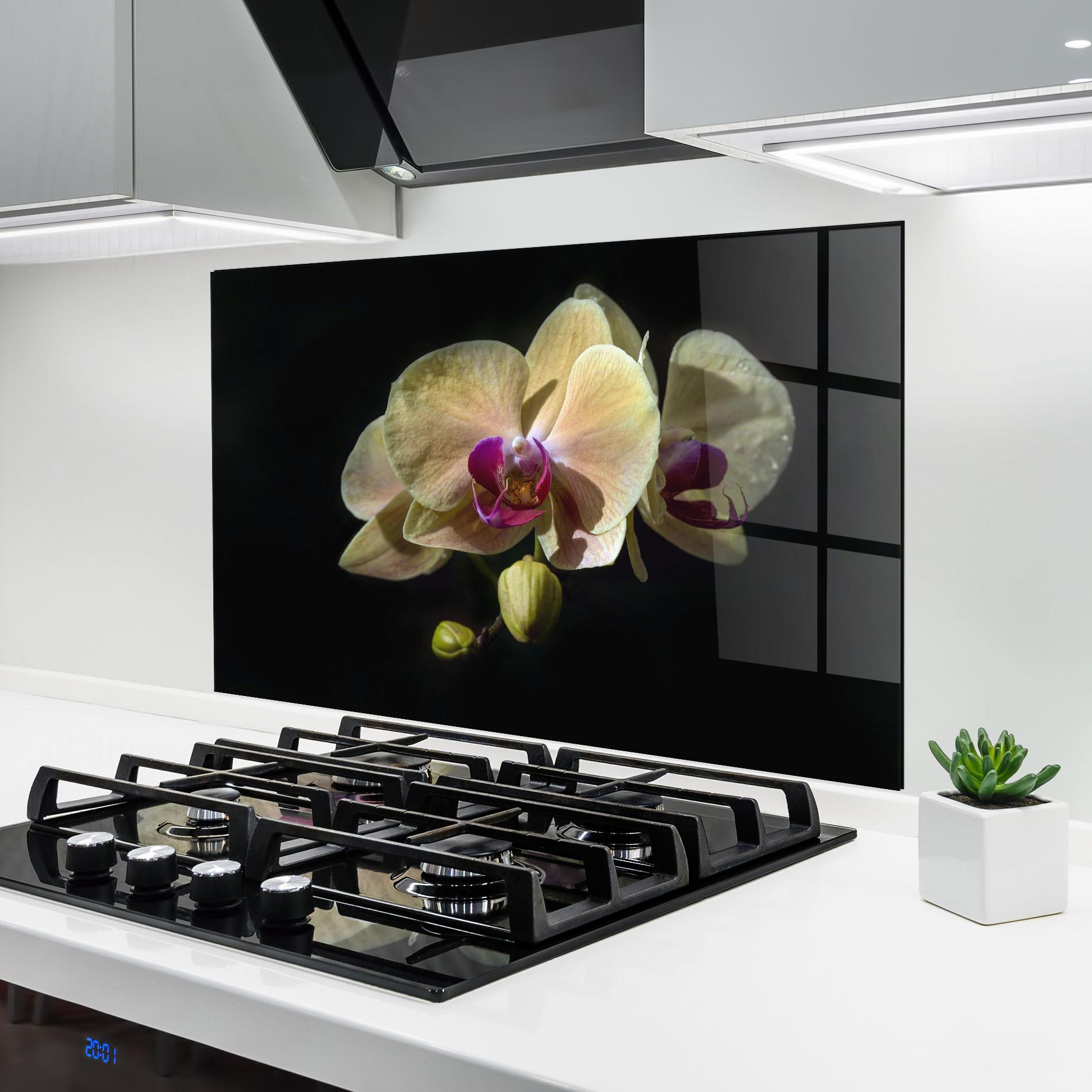 Küchenrückwand Glas Pastel Yellow Orchids mockup 6