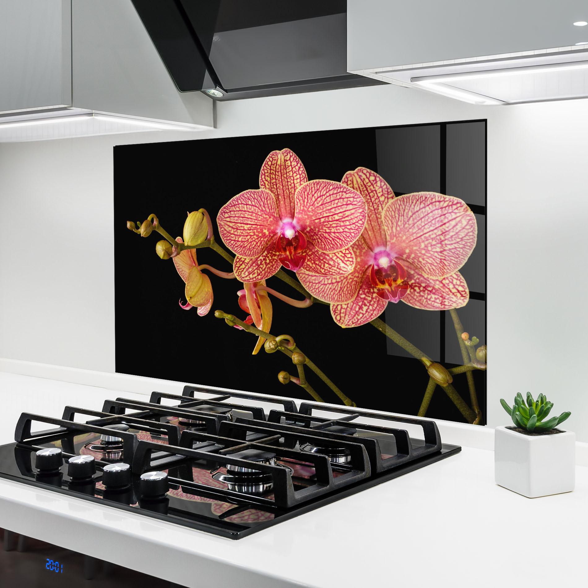 Küchenrückwand Glas Pink Orchids On Black mockup 6