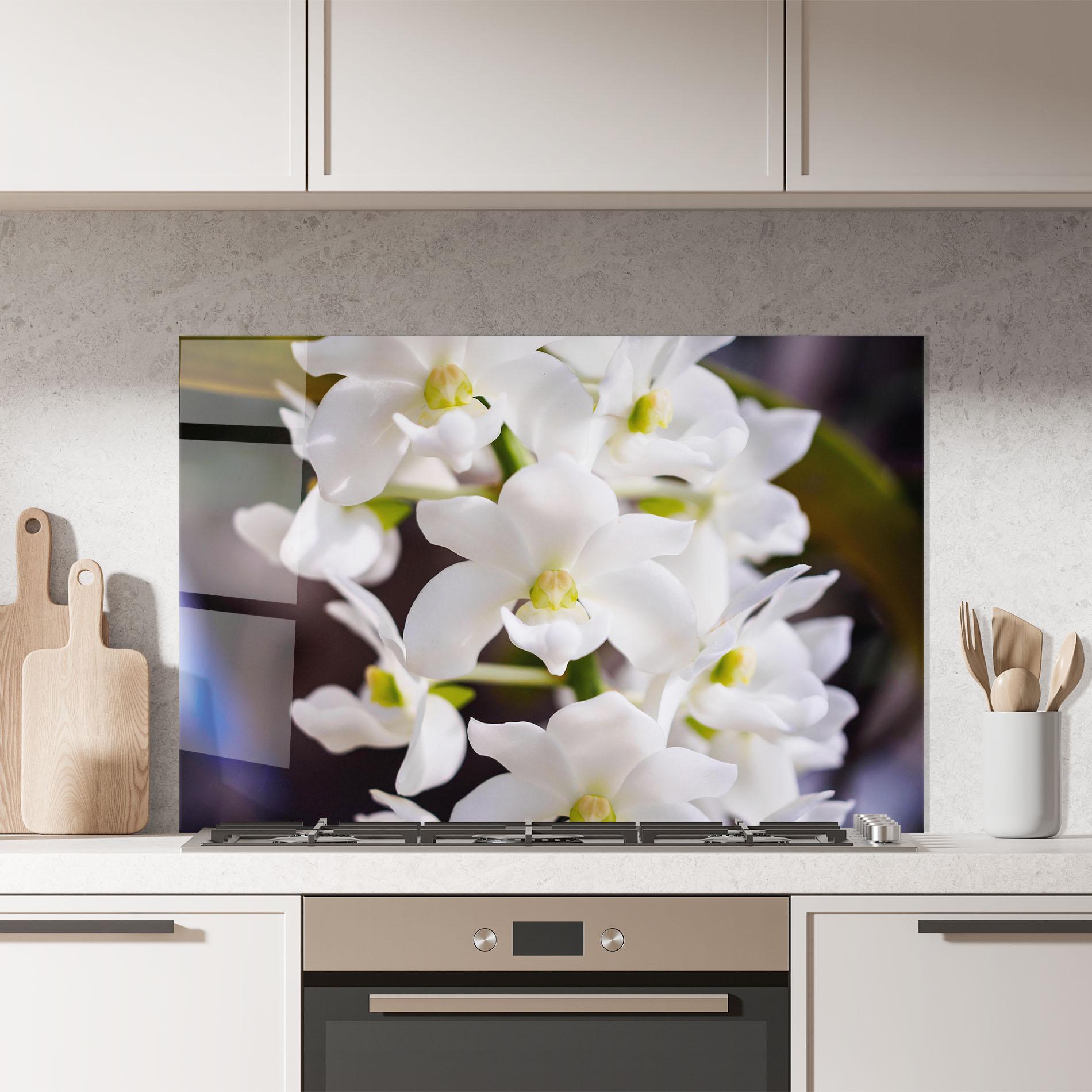 Küchenrückwand Glas Small White Orchids mockup 7