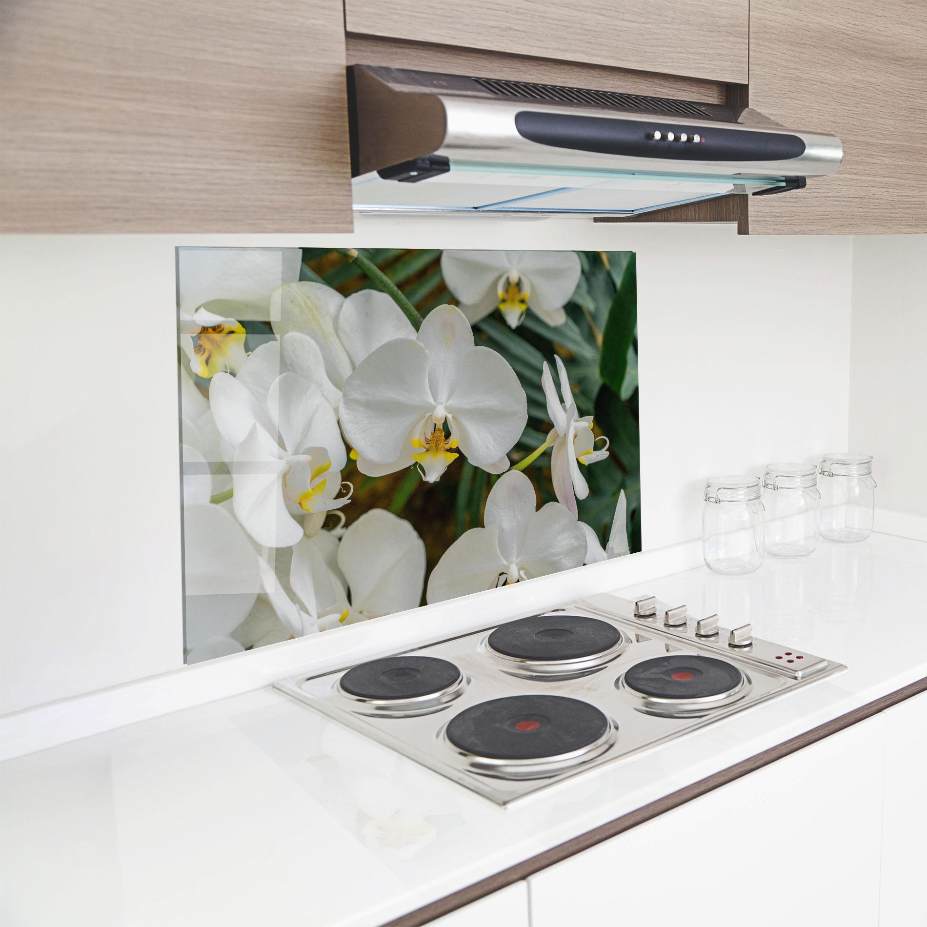 Küchenrückwand Glas Orchids In Nature mockup 8