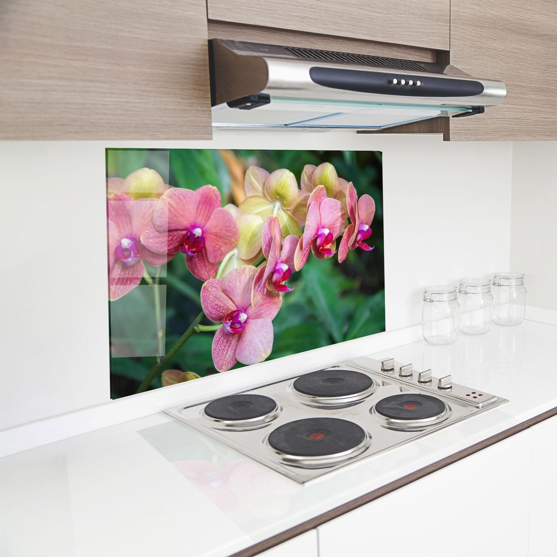 Küchenrückwand Glas Yellow Oink Orchid mockup 8