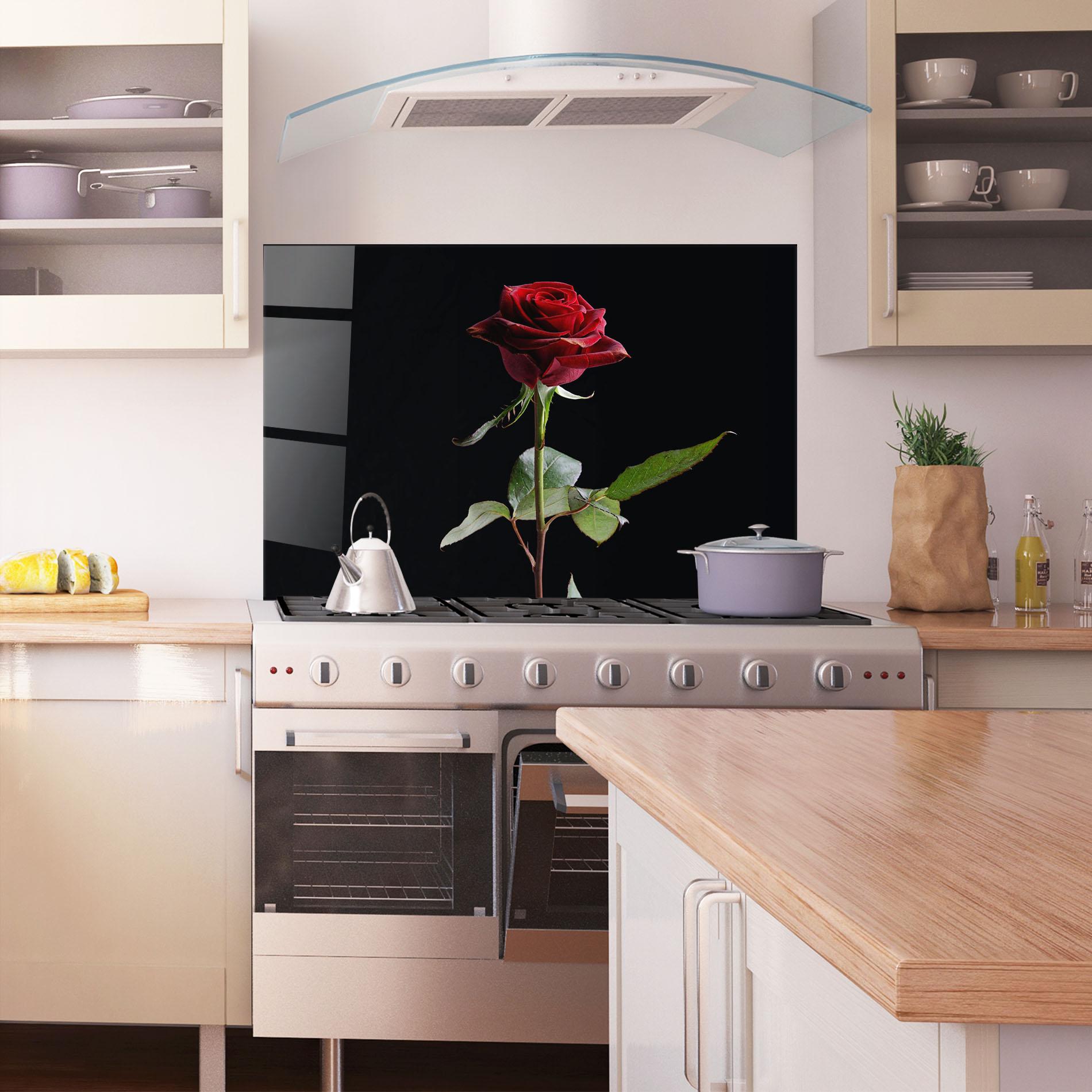 Küchenrückwand Glas Beautiful Red Rose mockup 1