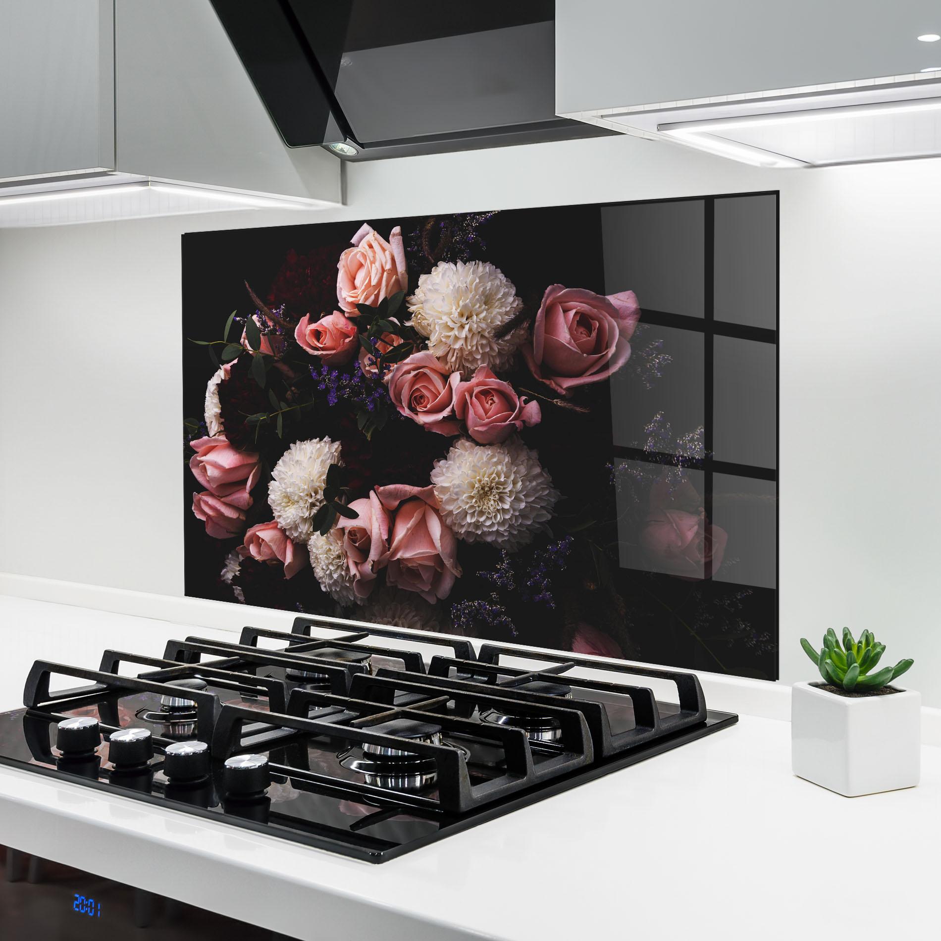 Küchenrückwand Glas Buchet De Trandafiri mockup 6