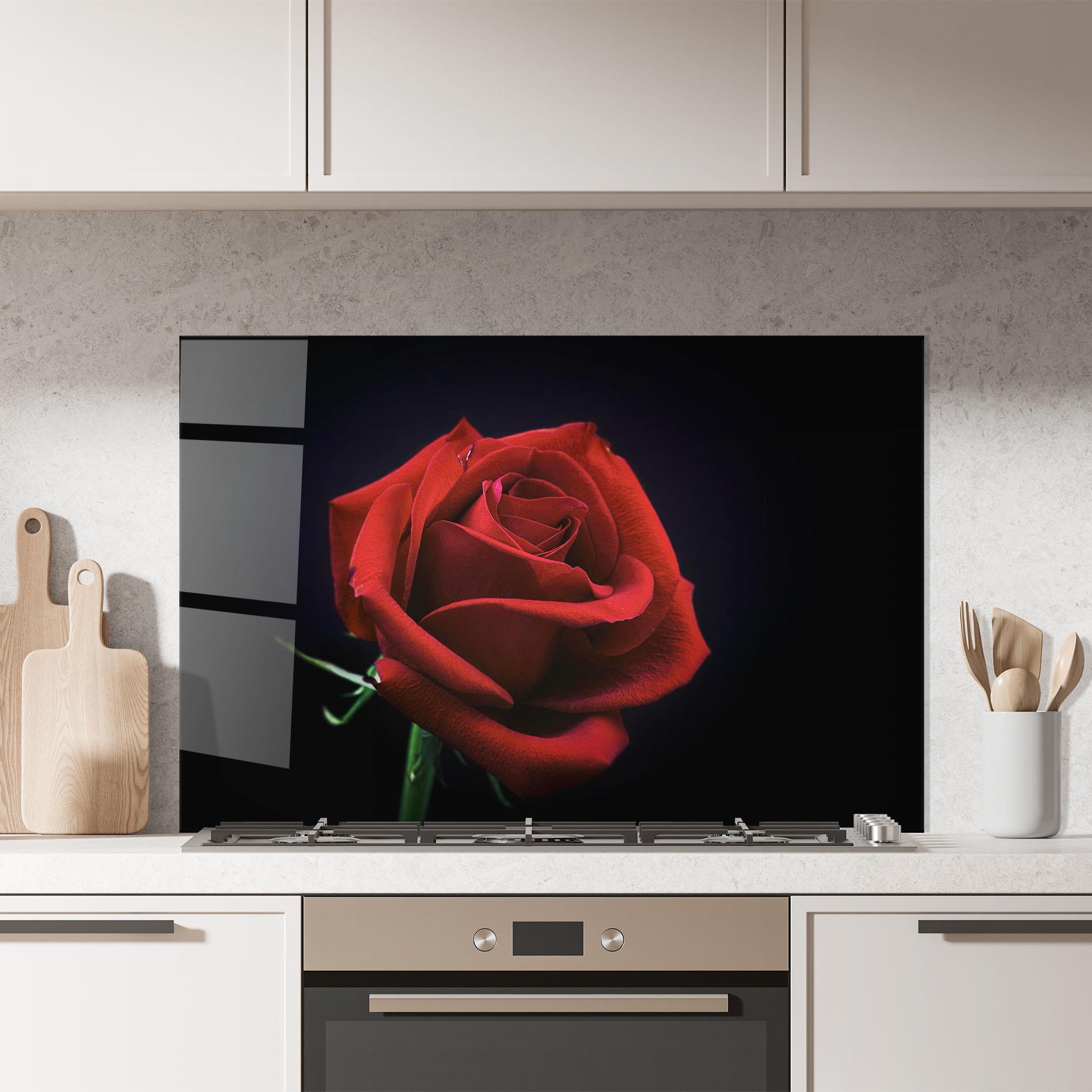 Küchenrückwand Glas Red Rose Close Up mockup 7