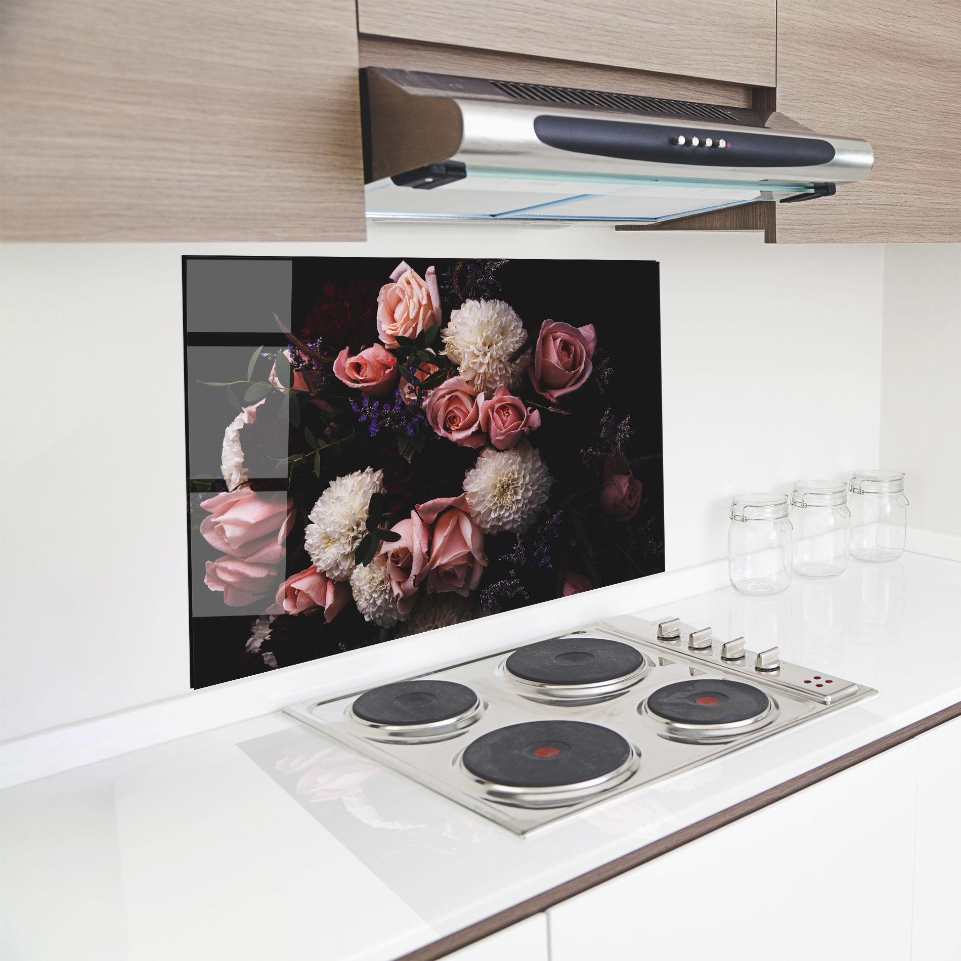 Küchenrückwand Glas Buchet De Trandafiri mockup 8