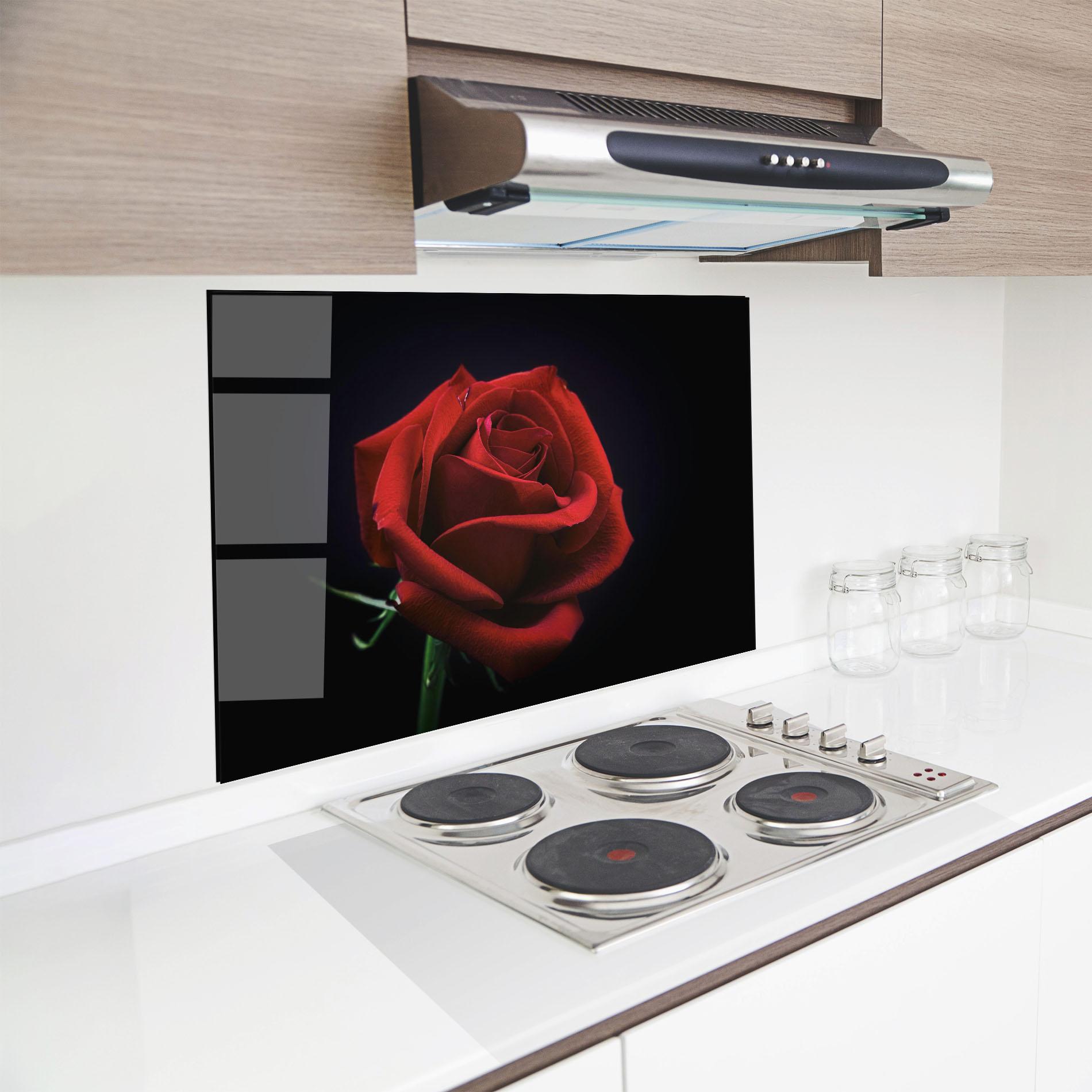 Küchenrückwand Glas Red Rose Close Up mockup 8